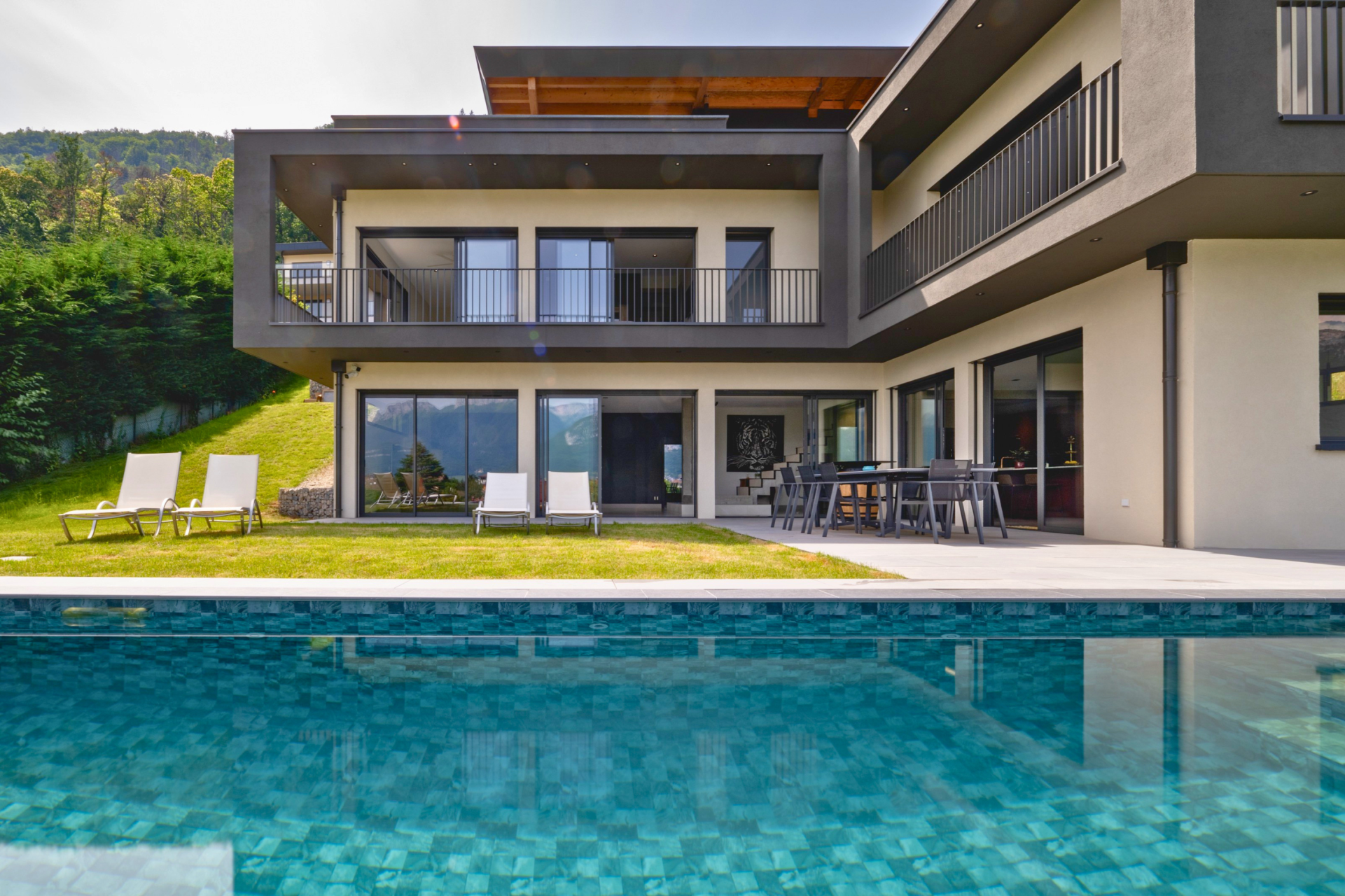 house 6 Rooms for sale on SEVRIER (74320)