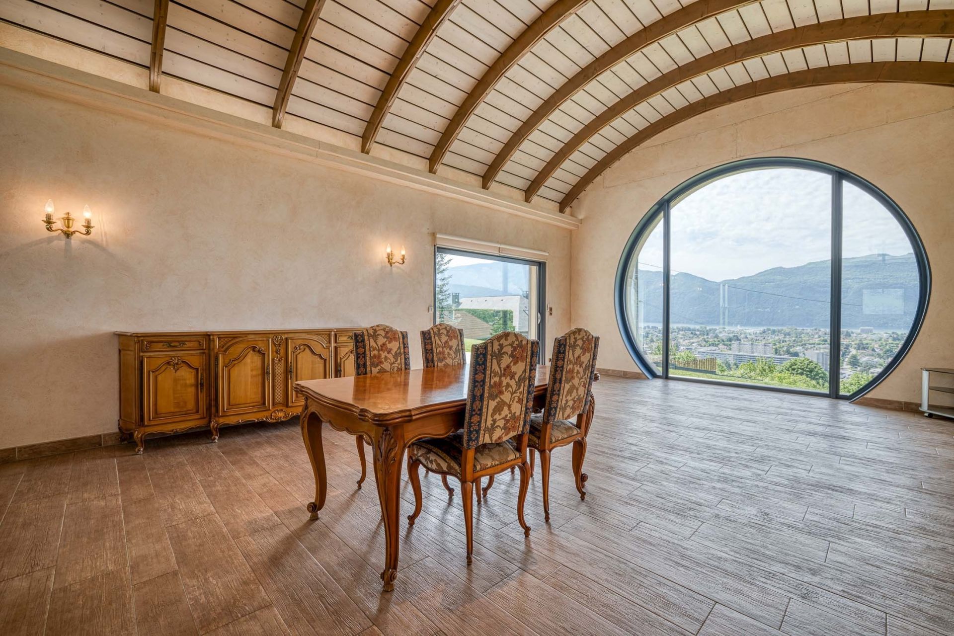 house 4 Rooms for sale on AIX LES BAINS (73100)