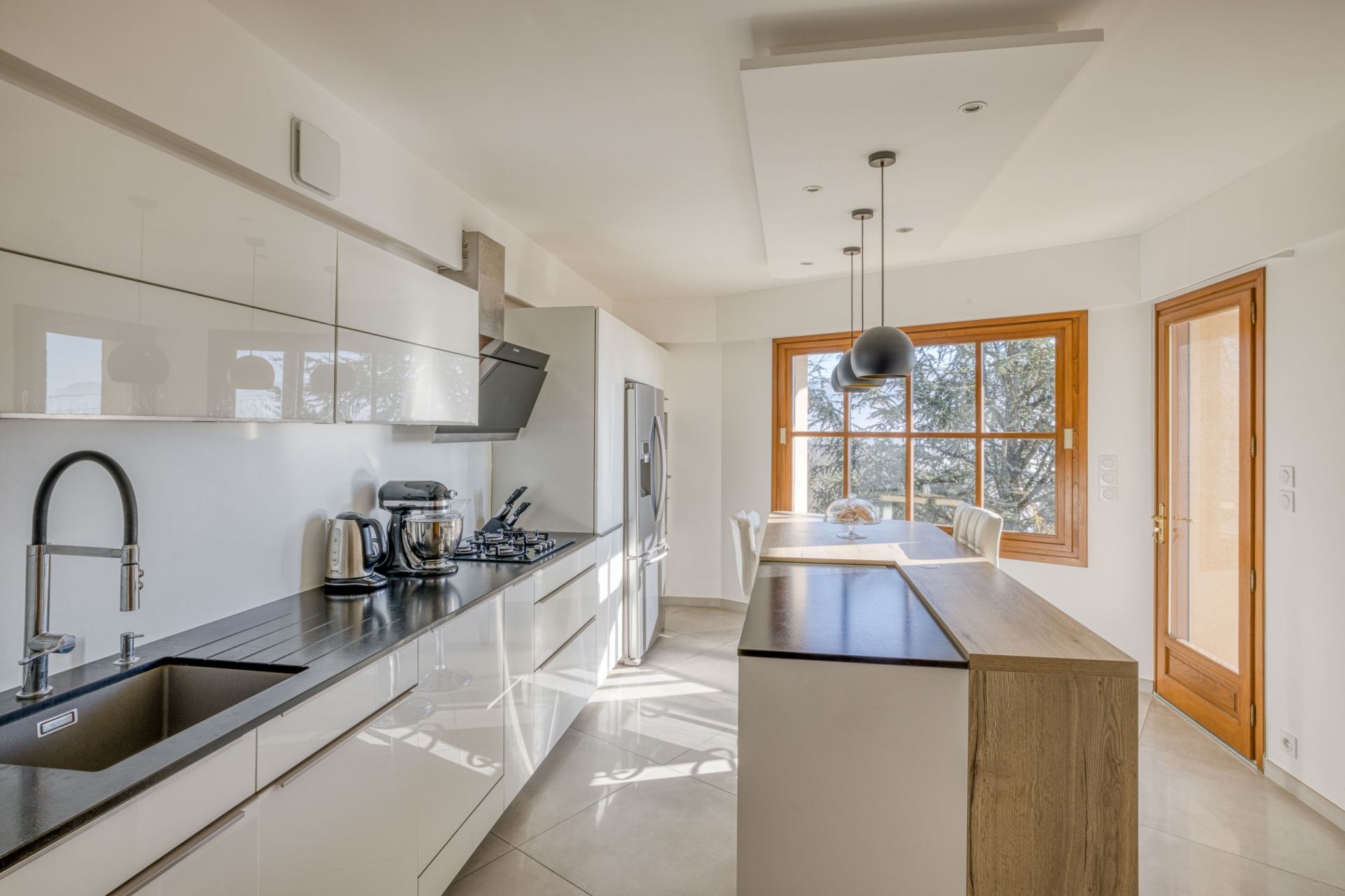 house 8 Rooms for sale on ANNECY (74370)