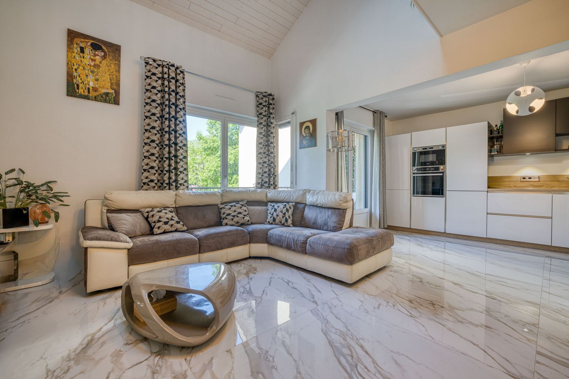 apartment 7 Rooms for sale on ANNECY LE VIEUX (74940)