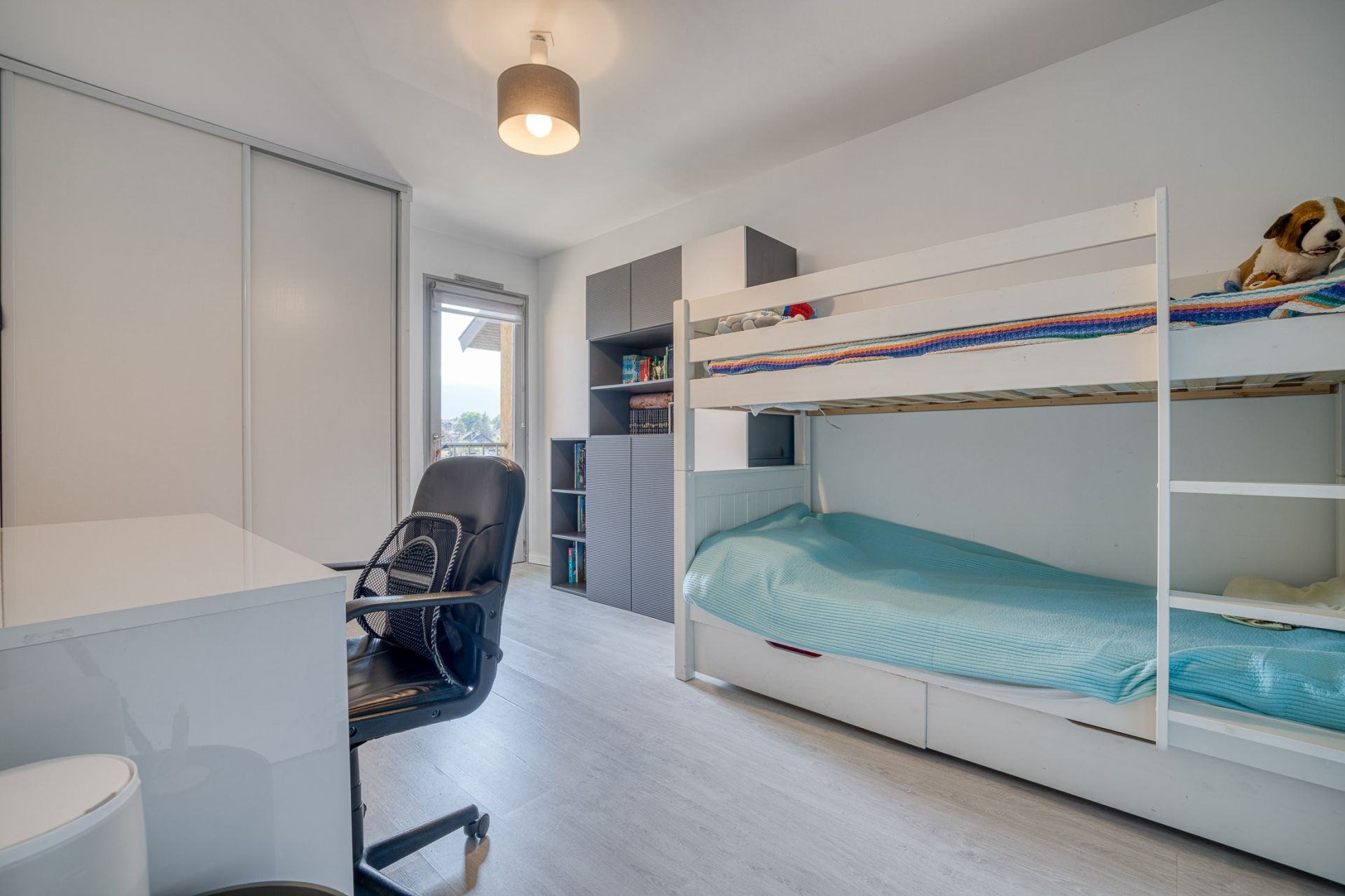 apartment 7 Rooms for sale on ANNECY LE VIEUX (74940)