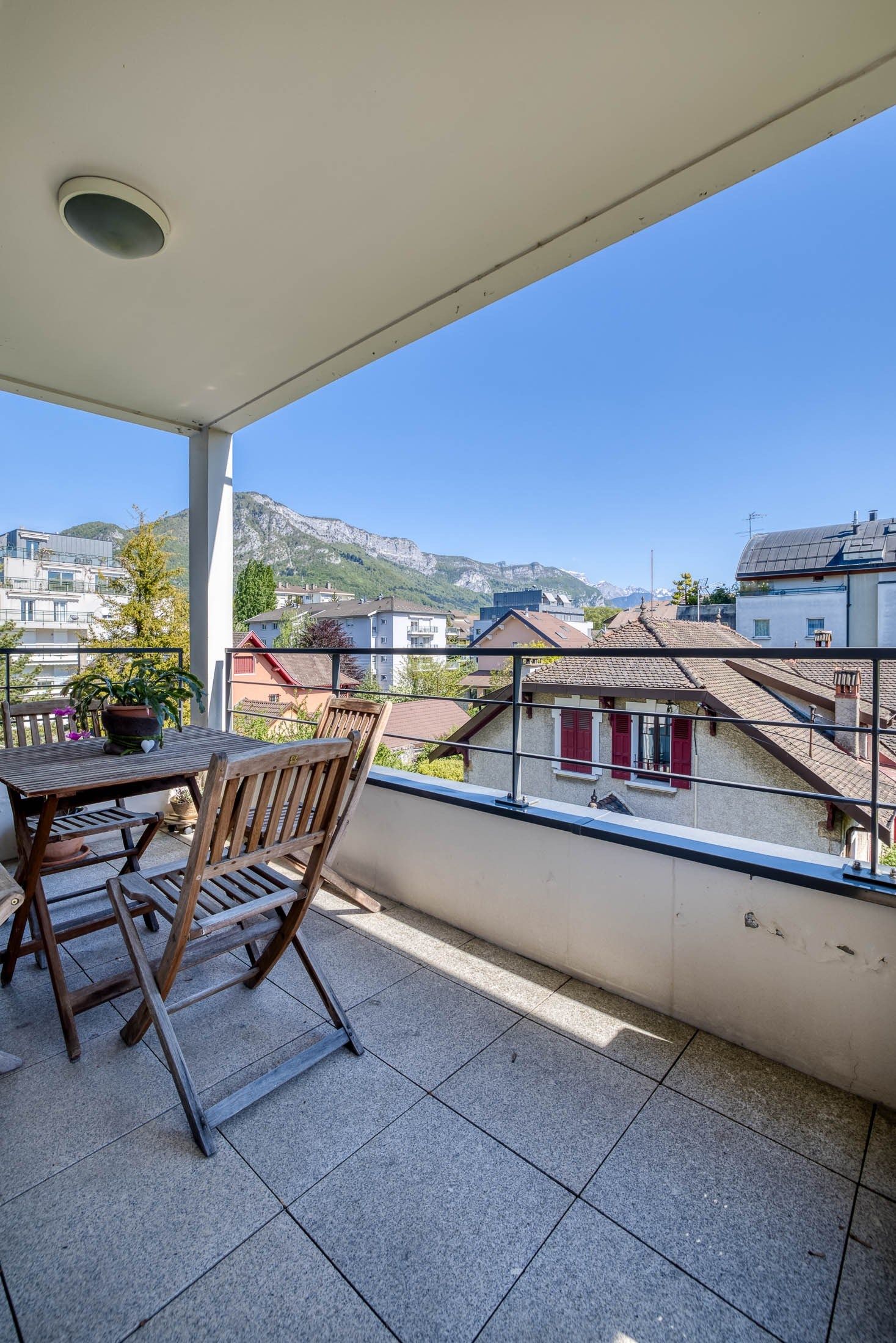 apartment 2 Rooms for sale on ANNECY (74000)
