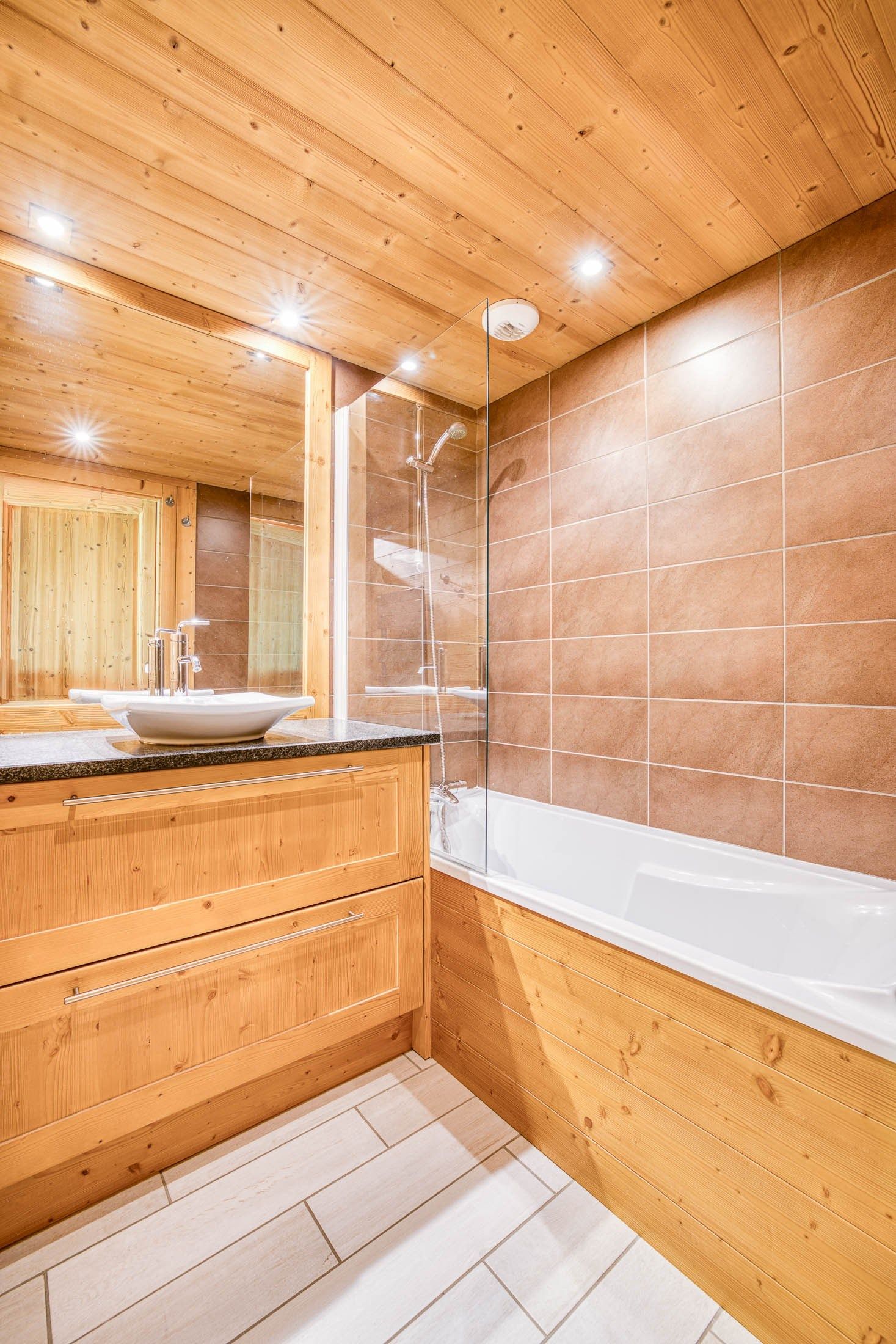 apartment 5 Rooms for sale on LA CLUSAZ (74220)