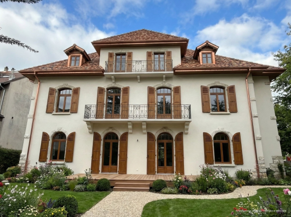 Vente Maison Annecy 15&nbsp;Pièces 593&nbsp;m²