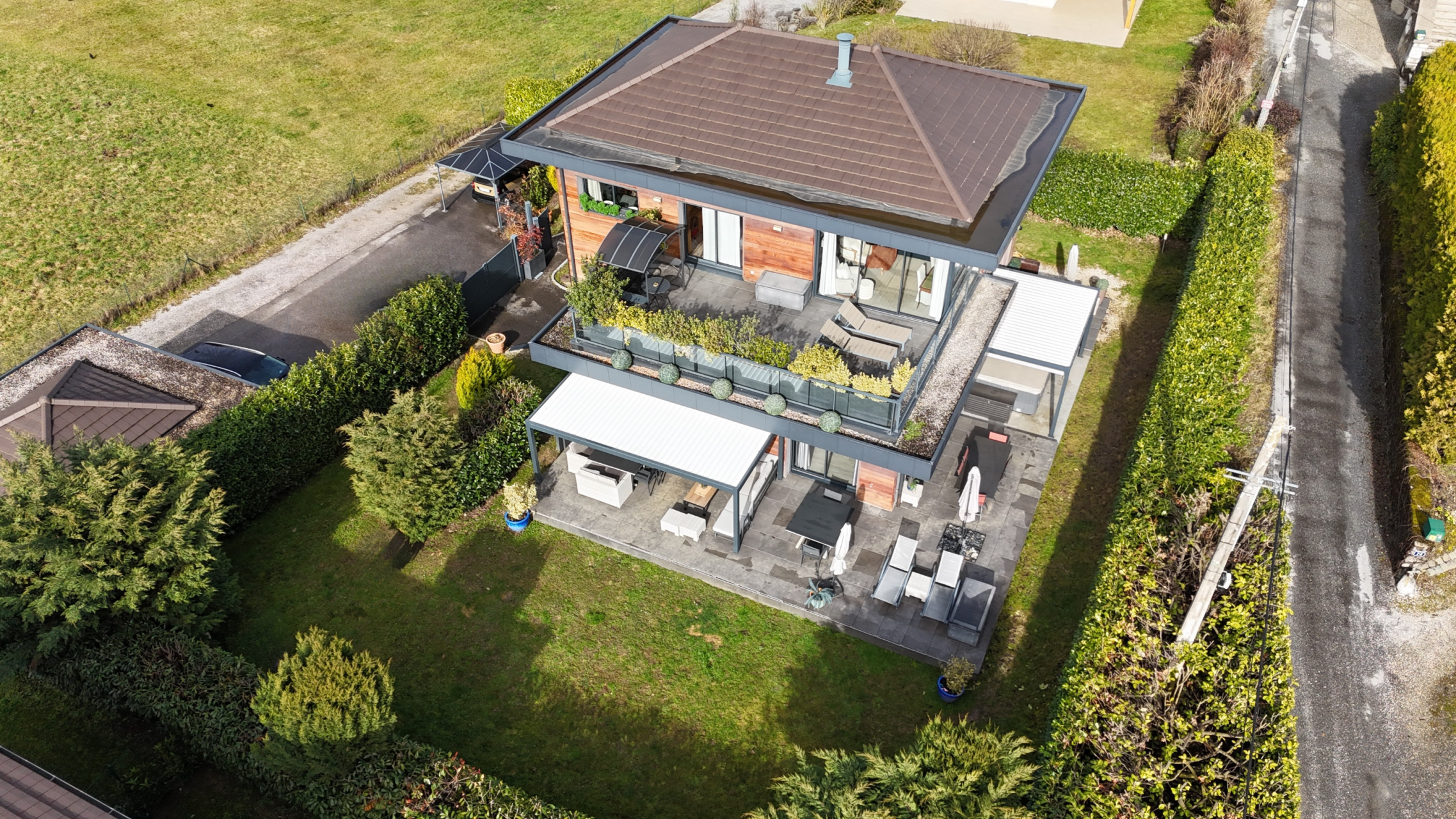 house 11 Rooms for sale on SEVRIER (74320)