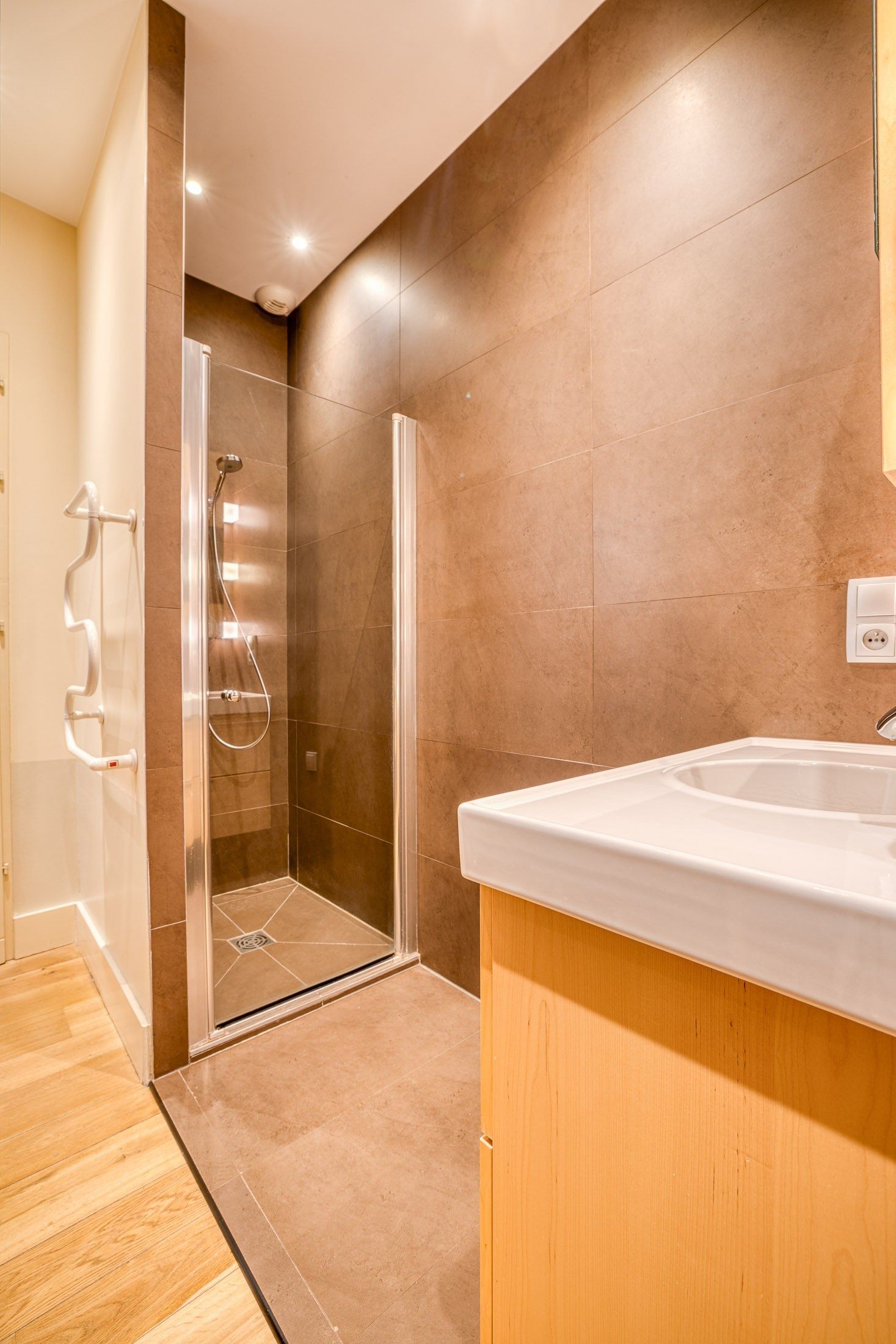 apartment 4 Rooms for sale on ANNECY (74000)