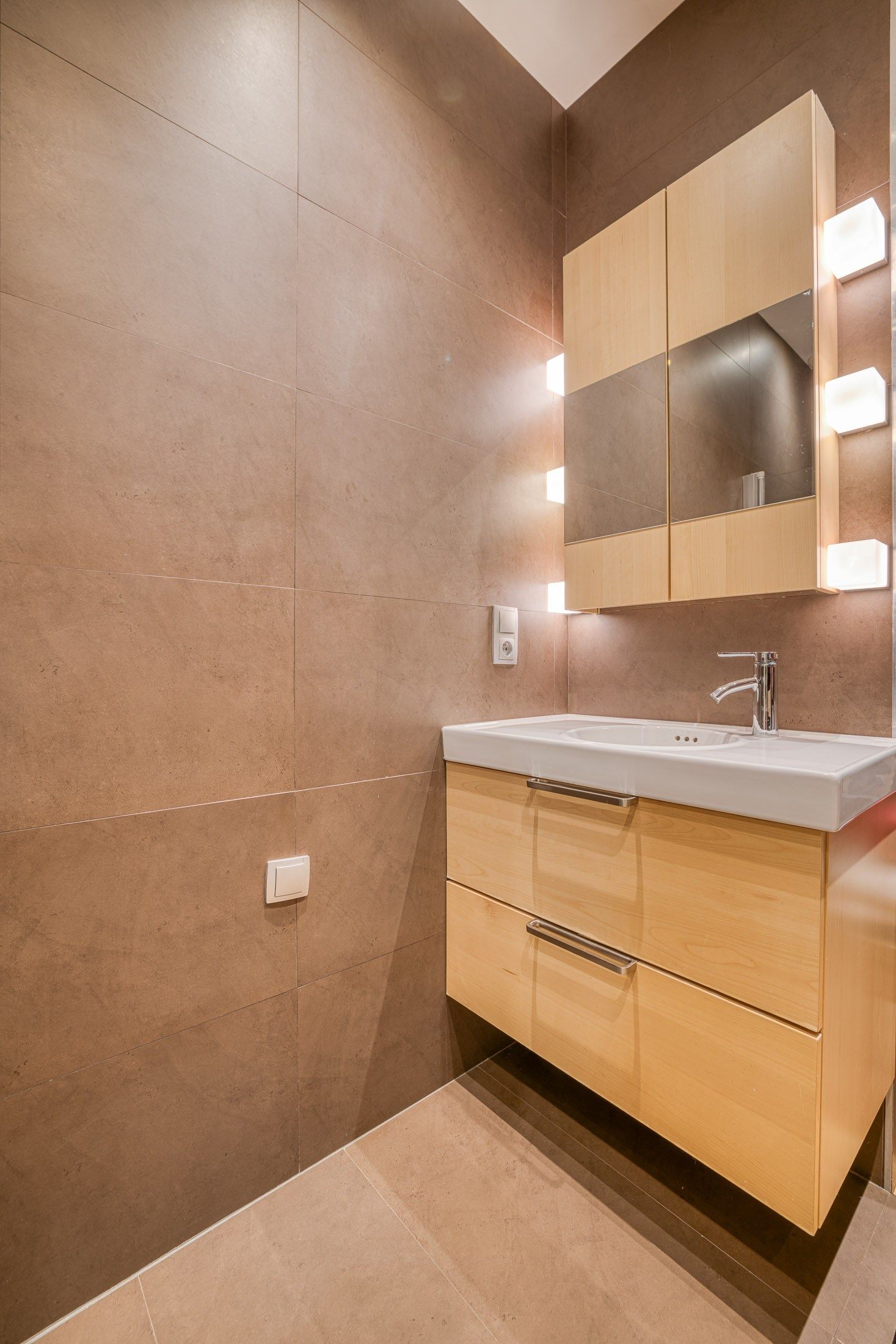 apartment 4 Rooms for sale on ANNECY (74000)