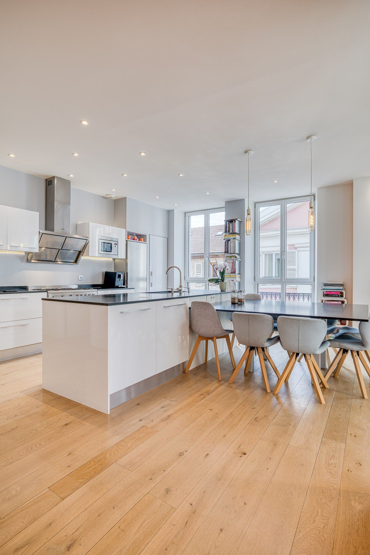 apartment 4 Rooms for sale on ANNECY (74000)