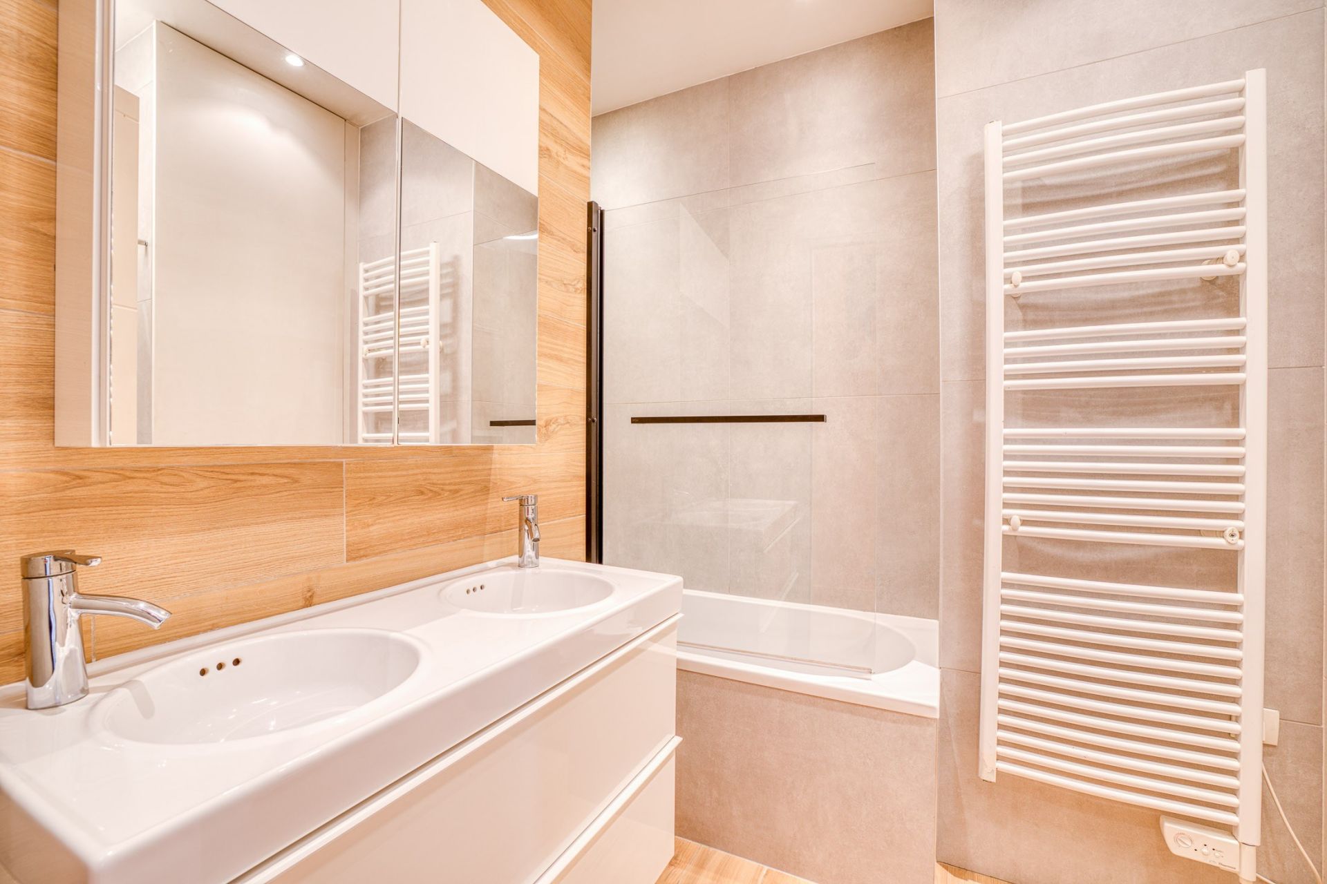 apartment 4 Rooms for sale on ANNECY (74000)