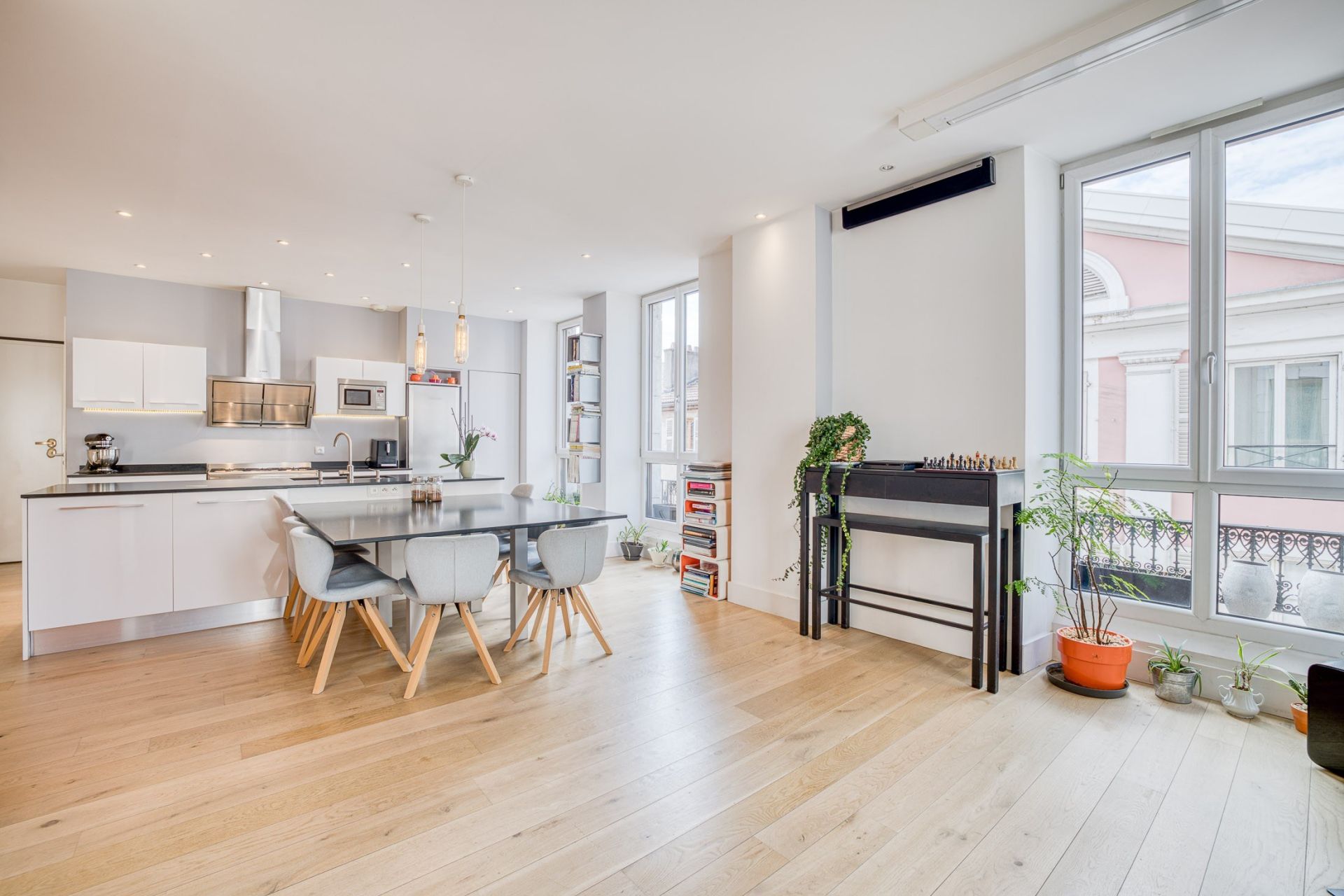 apartment 4 Rooms for sale on ANNECY (74000)