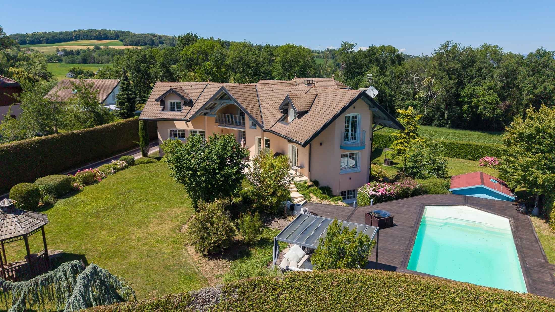 maison 10 Pièces en vente sur CHAPEIRY (74540)