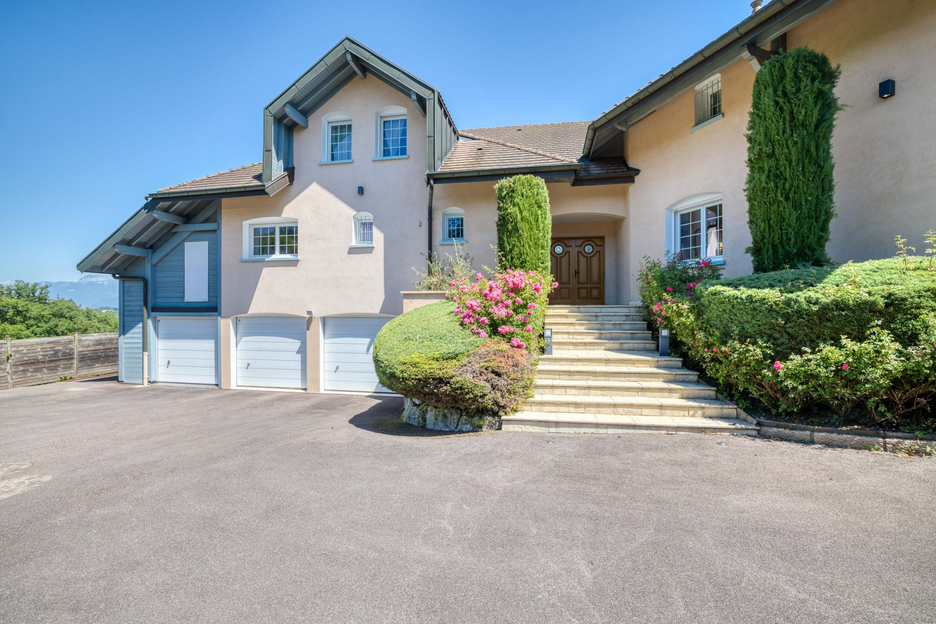 maison 10 Pièces en vente sur CHAPEIRY (74540)