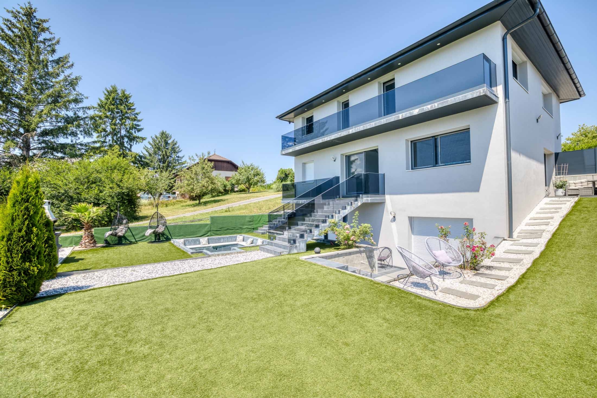 maison 7 Pièces en vente sur VALLIERES SUR FIER (74150)