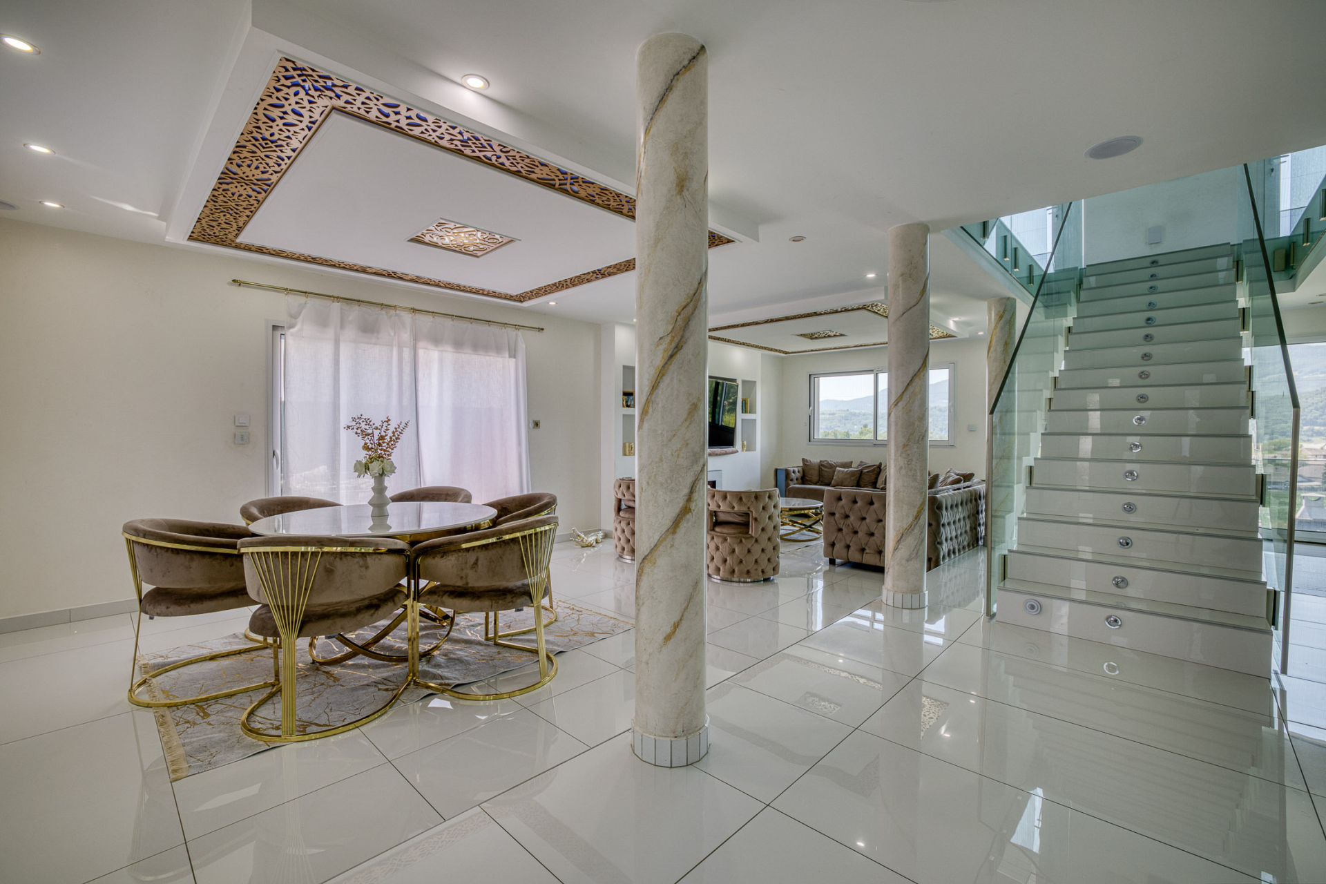 maison 7 Pièces en vente sur VALLIERES SUR FIER (74150)
