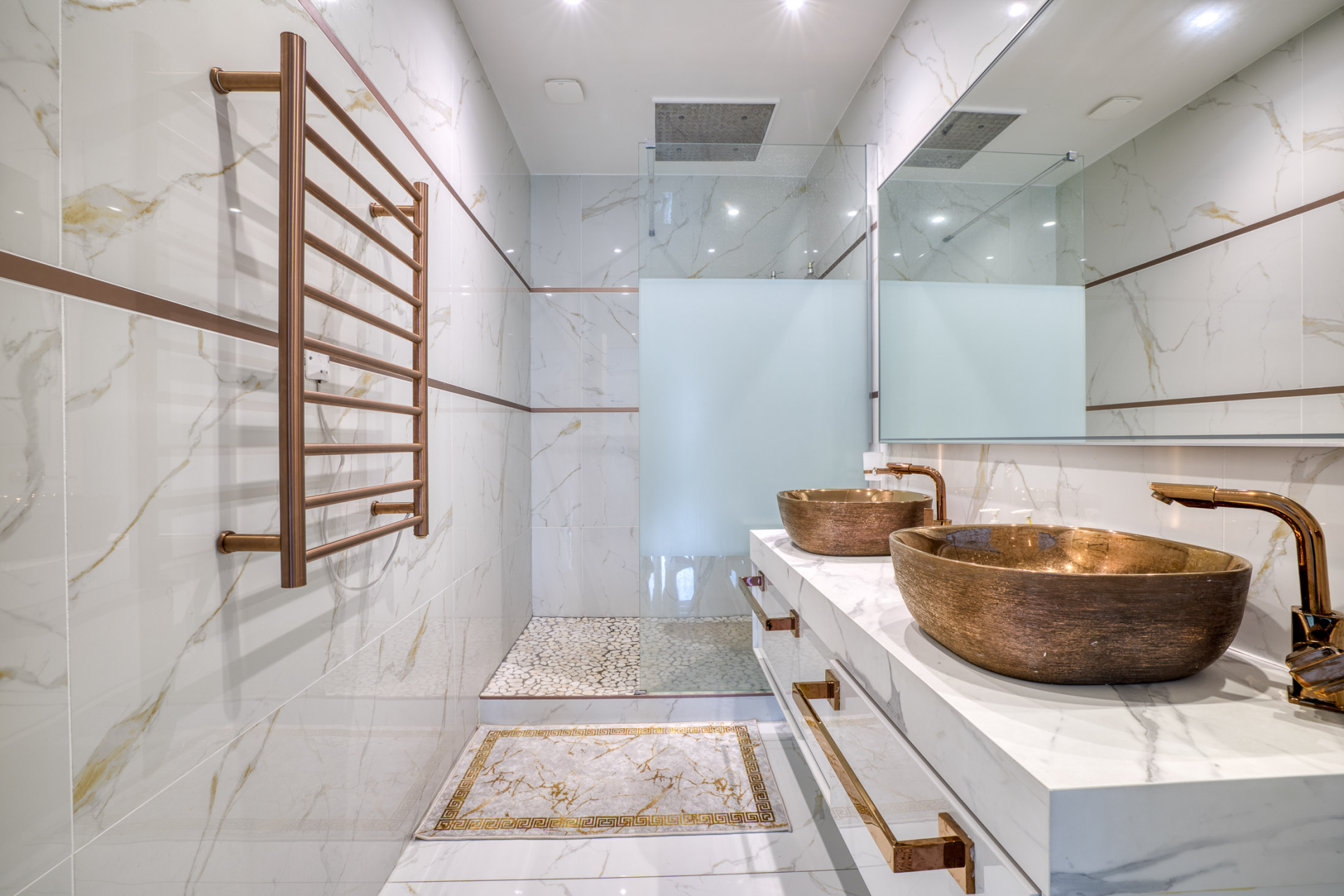 maison 7 Pièces en vente sur VALLIERES SUR FIER (74150)
