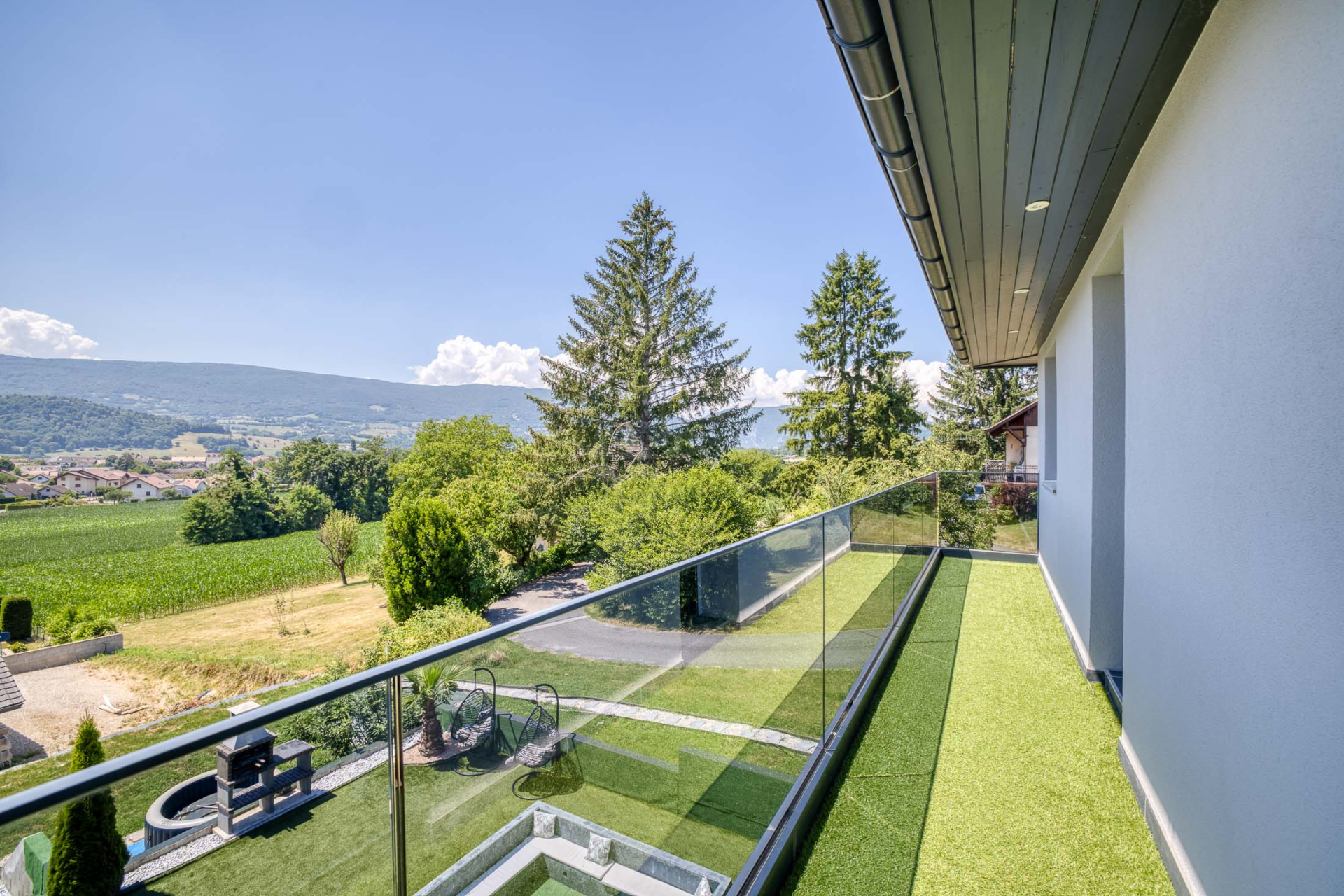 maison 7 Pièces en vente sur VALLIERES SUR FIER (74150)