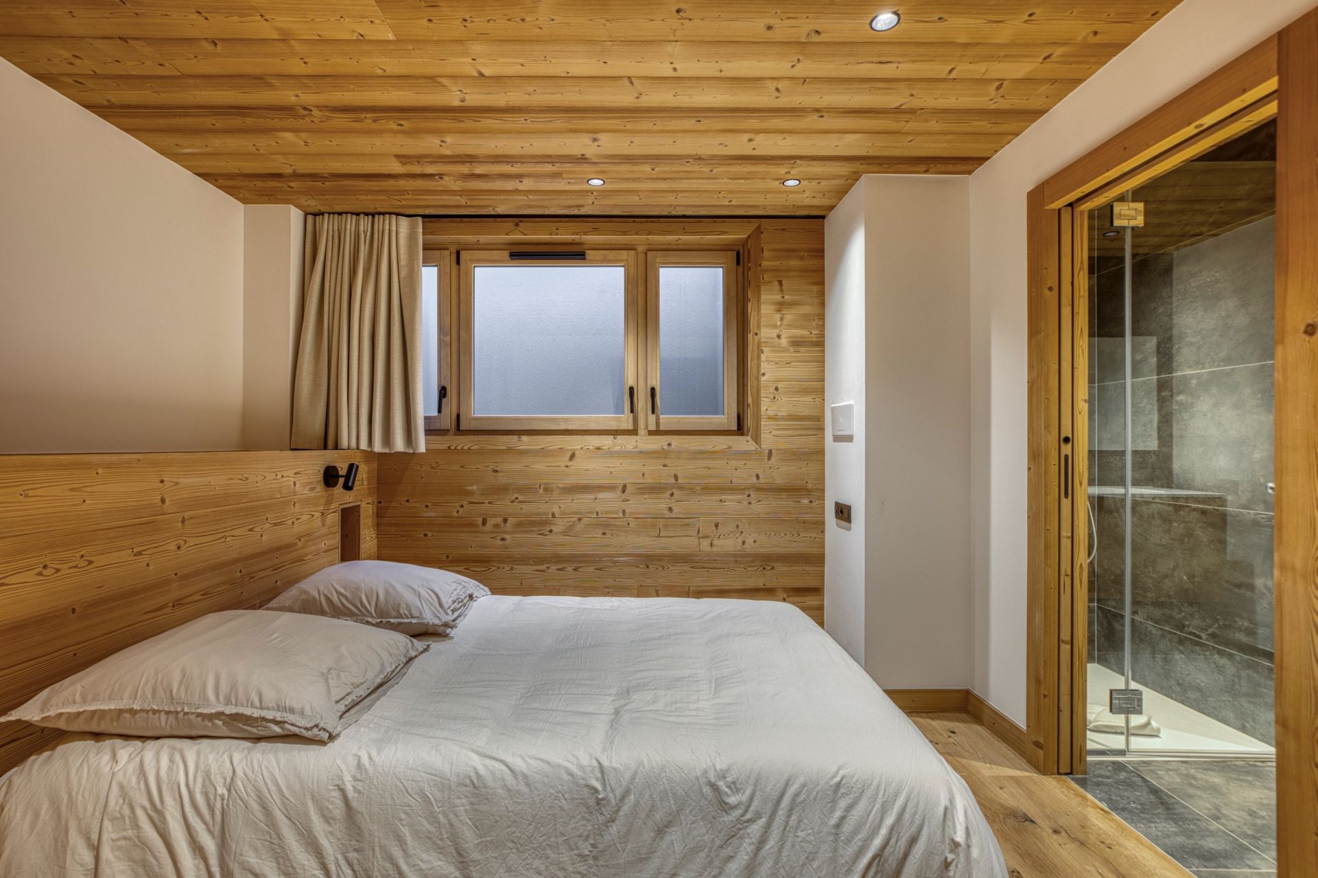 chalet 5 Rooms for sale on LE GRAND BORNAND (74450)