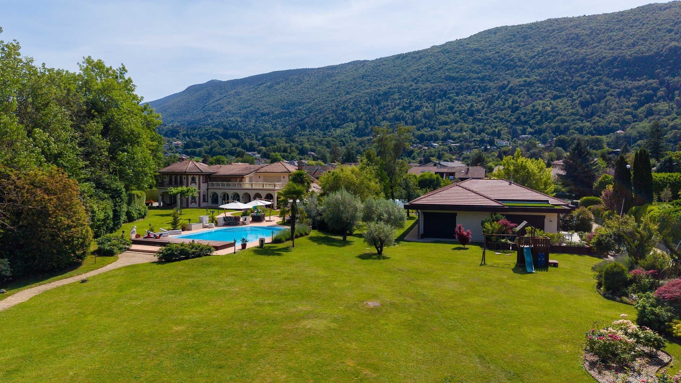 propriété 15 Pièces en vente sur ANNECY (74000)