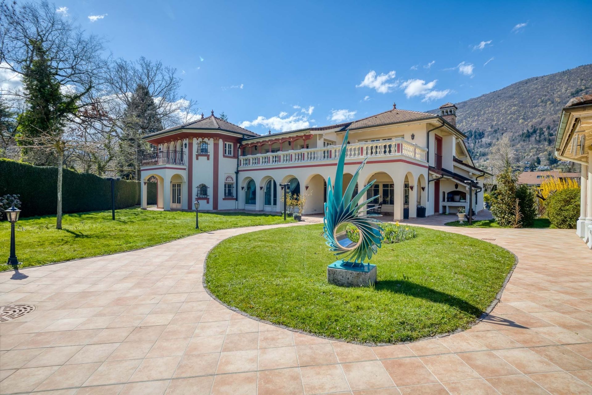 propriété 25 Pièces en vente sur ANNECY (74000)
