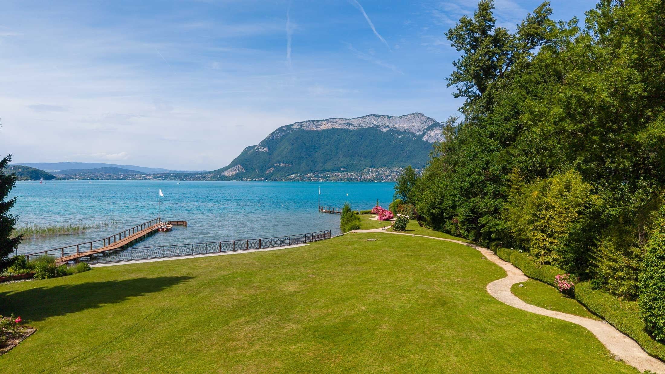 propriété 15 Pièces en vente sur ANNECY (74000)