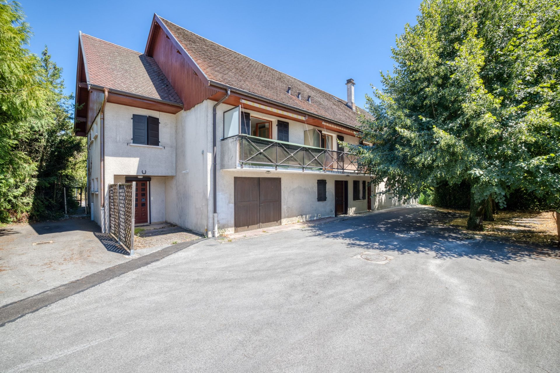 house 16 Rooms for sale on ANNECY (74940)