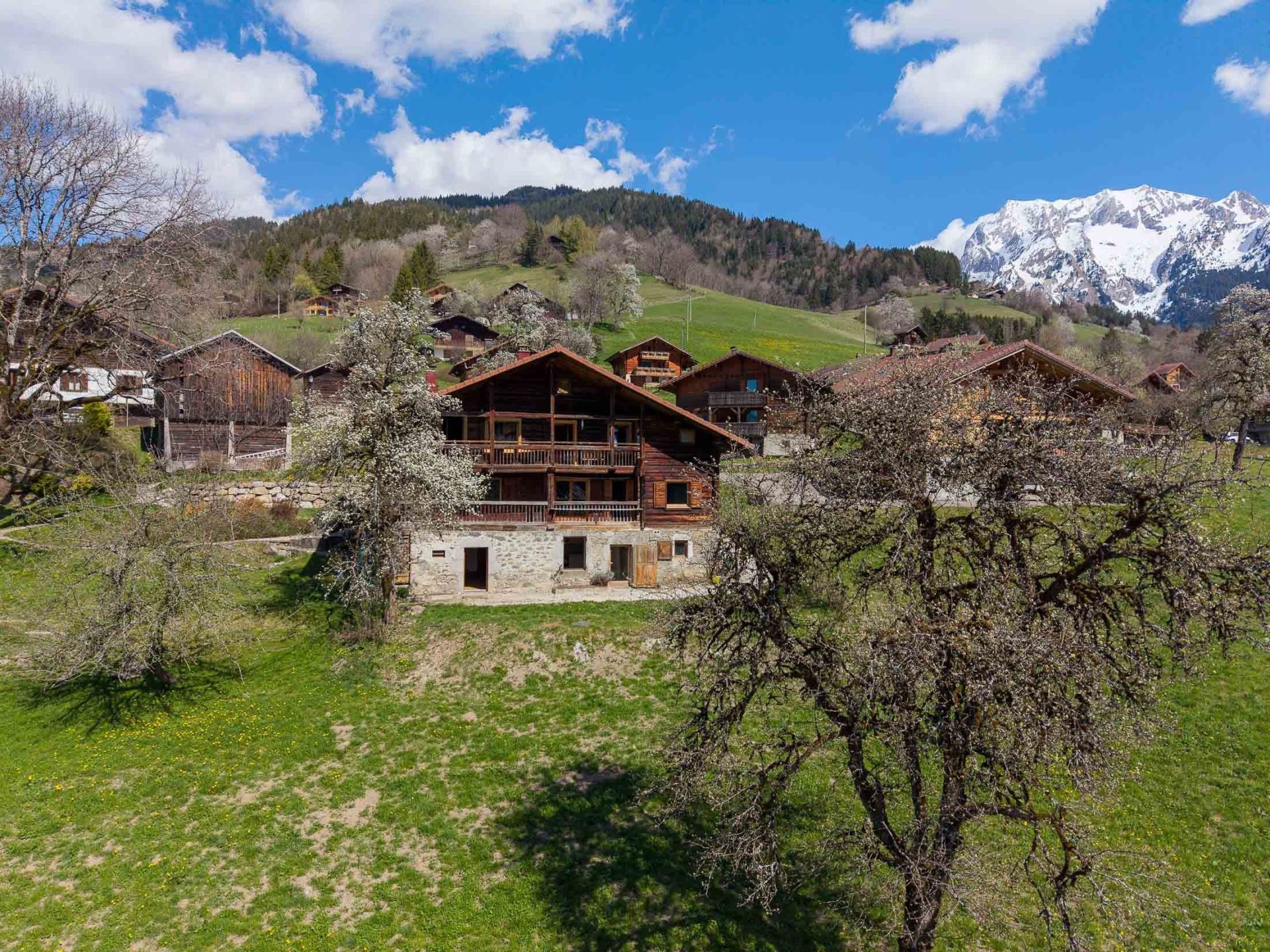 apartment 2 Rooms for sale on MANIGOD (74230)