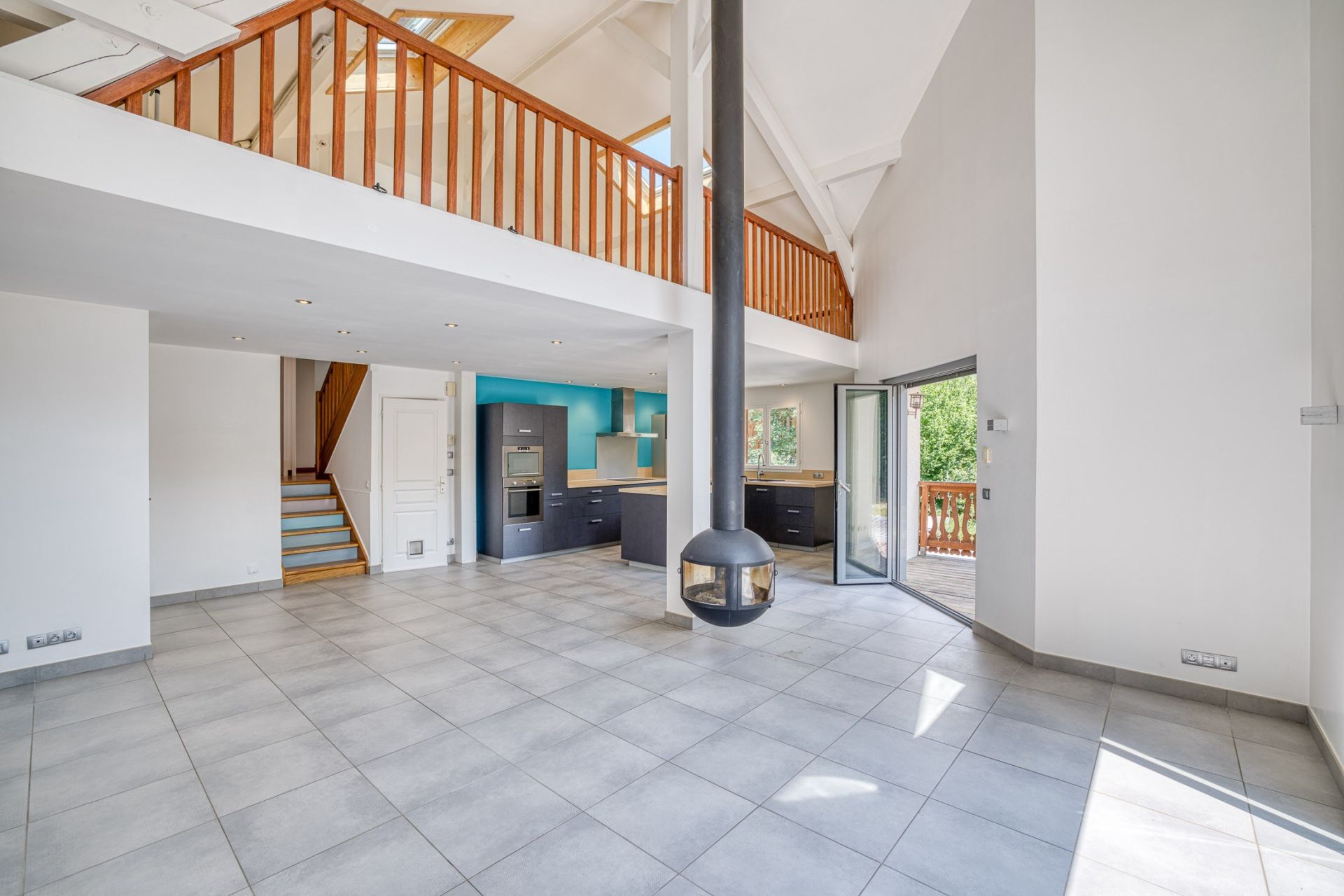 chalet 6 Rooms for sale on ARACHES LA FRASSE (74300)