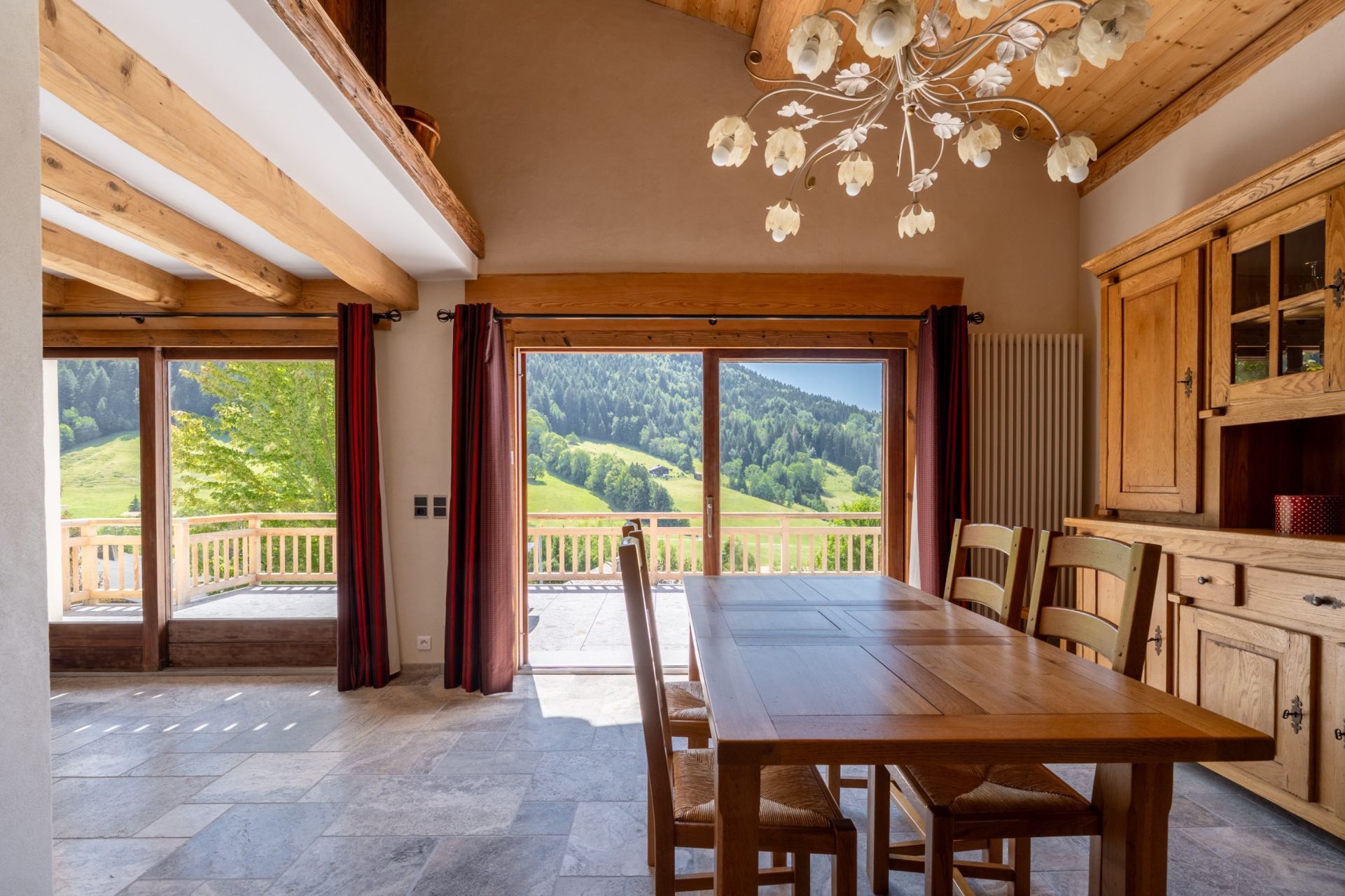 house 10 Rooms for sale on LE GRAND BORNAND (74450)