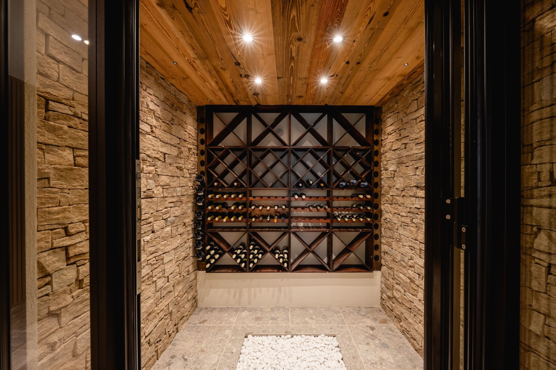 house 10 Rooms for sale on LE GRAND BORNAND (74450)