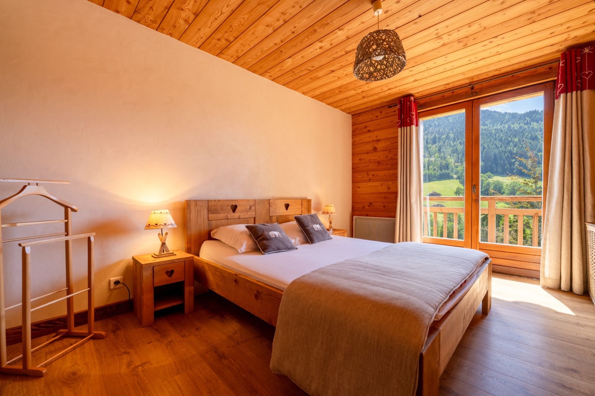 house 10 Rooms for sale on LE GRAND BORNAND (74450)
