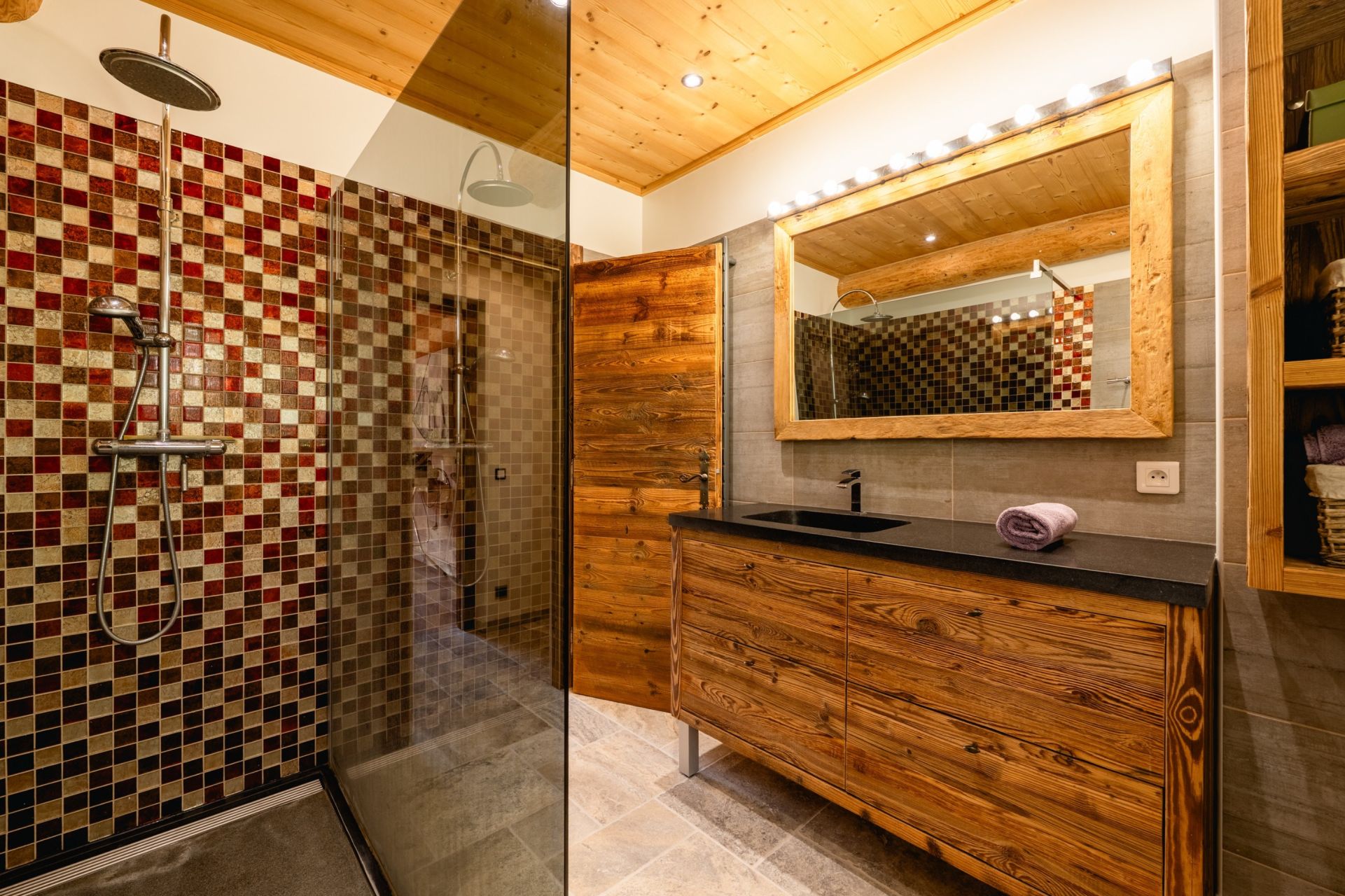 house 10 Rooms for sale on LE GRAND BORNAND (74450)