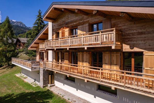 Sale House Le Grand-Bornand 10&nbsp;Rooms 419&nbsp;m²