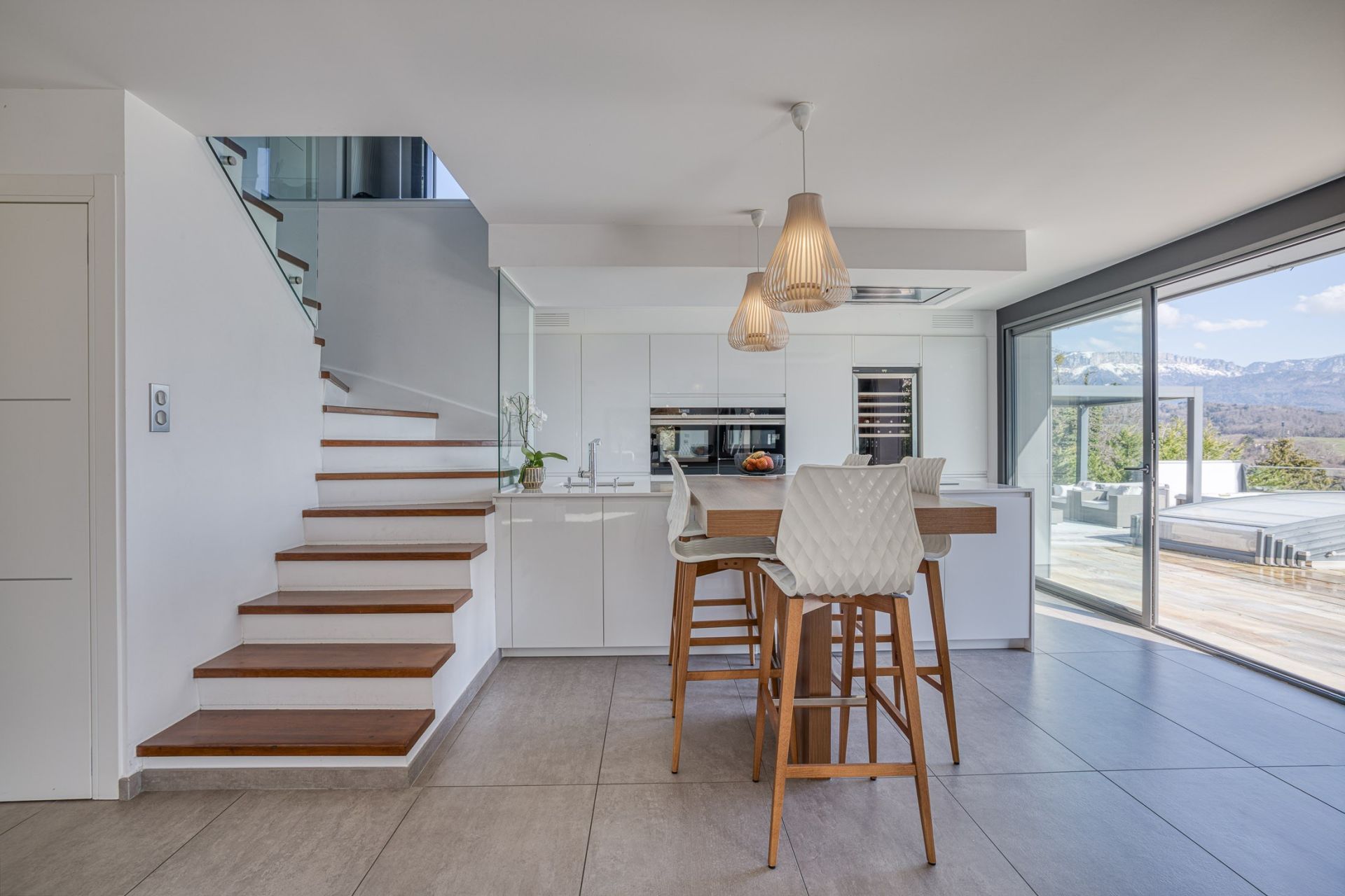 house 8 Rooms for sale on ANNECY (74370)