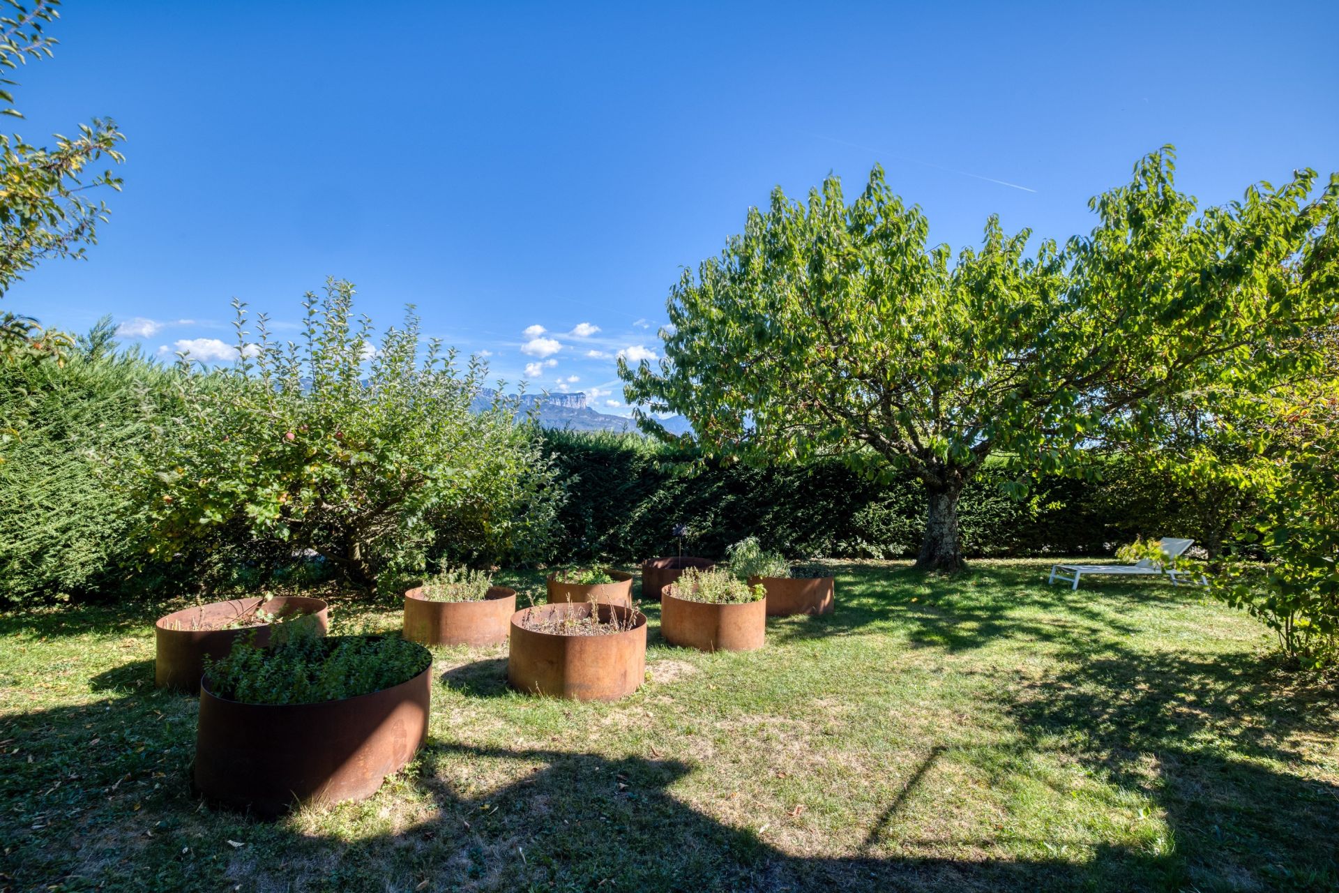house 9 Rooms for sale on ANNECY (74000)