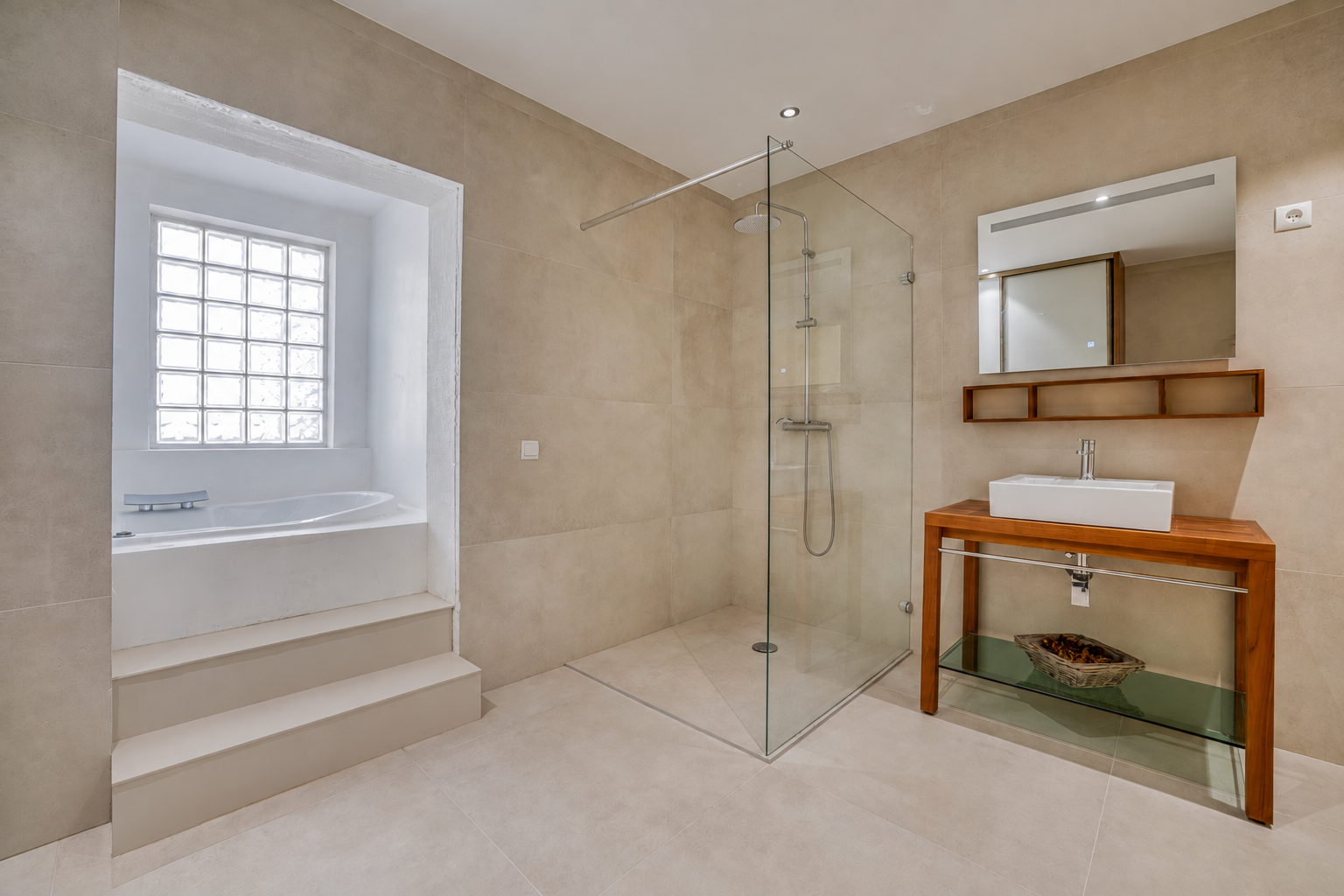 house 9 Rooms for sale on CULOZ BEON (01350)