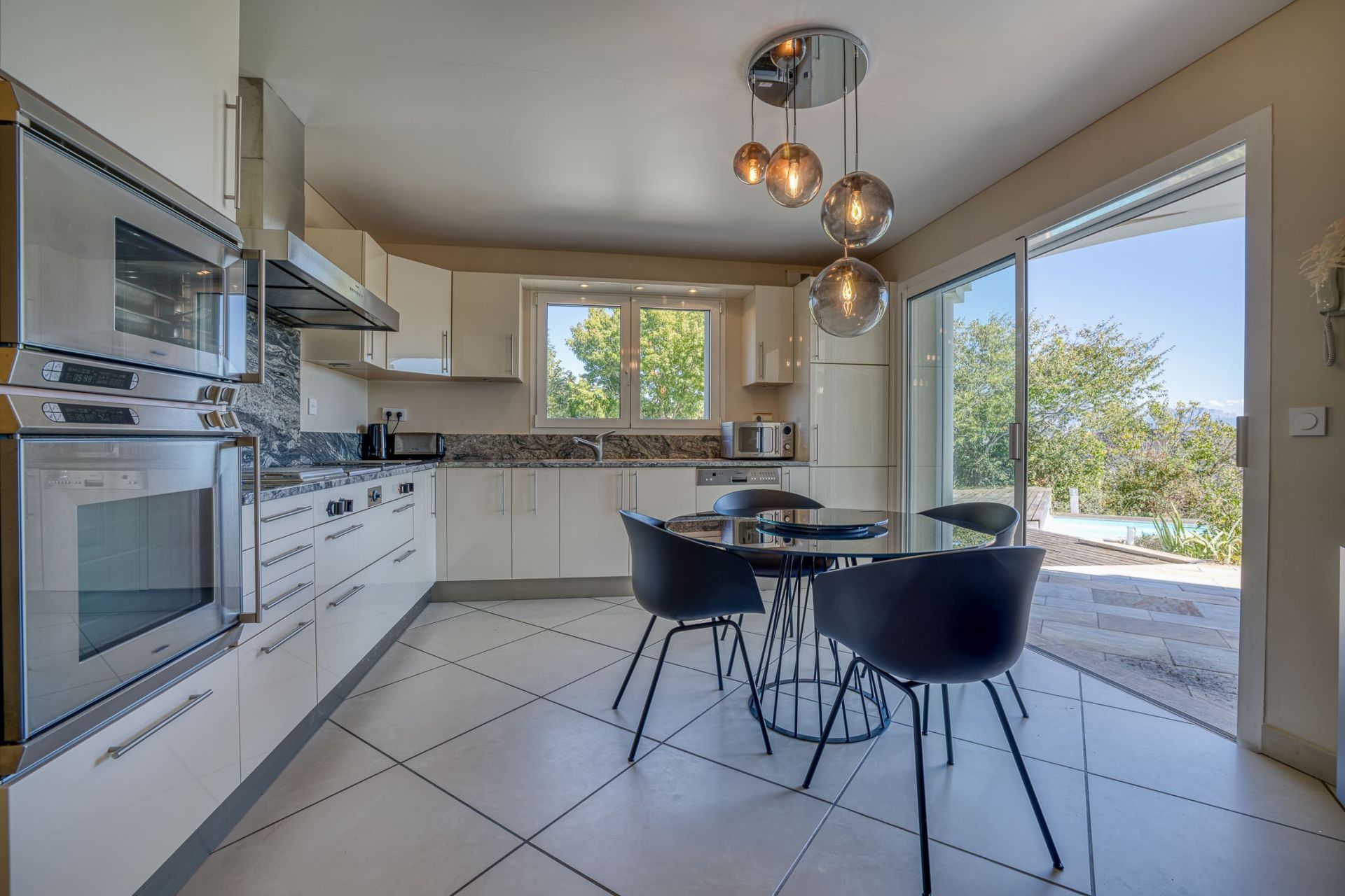 house 10 Rooms for sale on LA BALME DE SILLINGY (74330)
