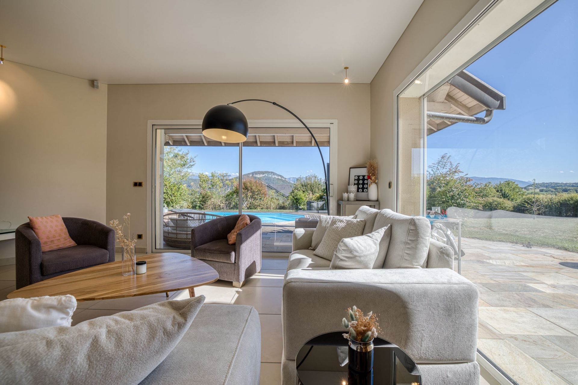 house 10 Rooms for sale on LA BALME DE SILLINGY (74330)