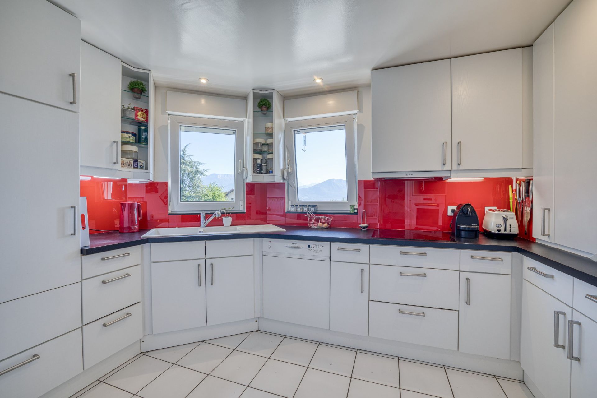 house 10 Rooms for sale on POISY (74330)