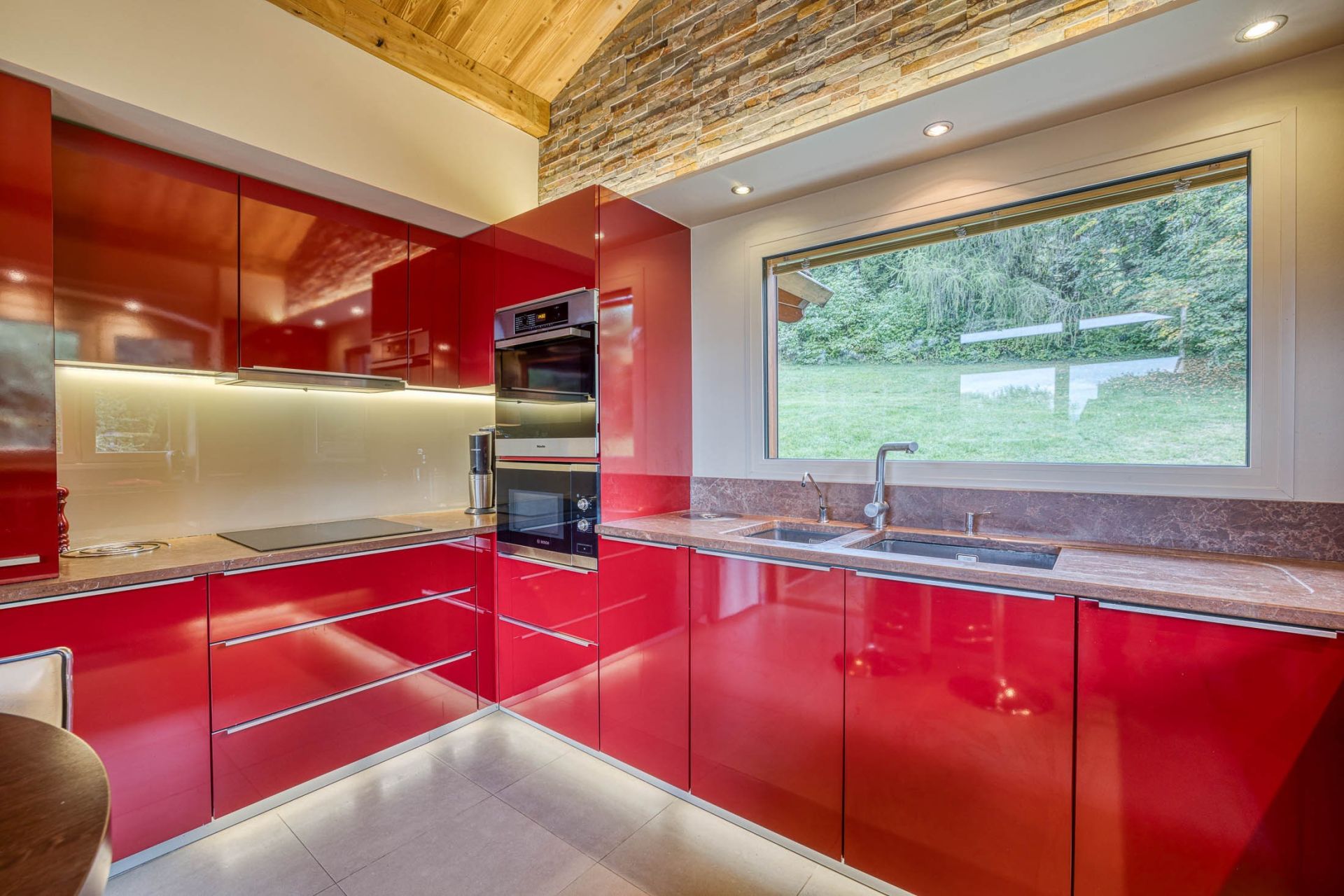 chalet 8 Pièces en vente sur TALLOIRES MONTMIN (74290)