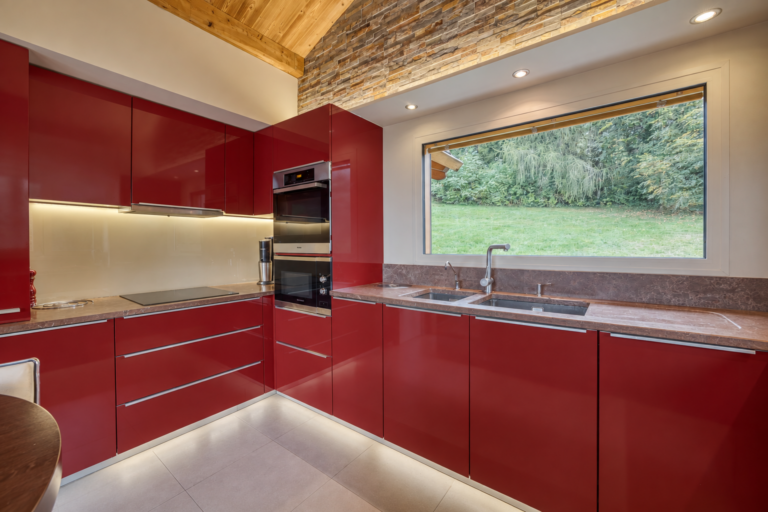 chalet 8 Pièces en vente sur TALLOIRES MONTMIN (74290)