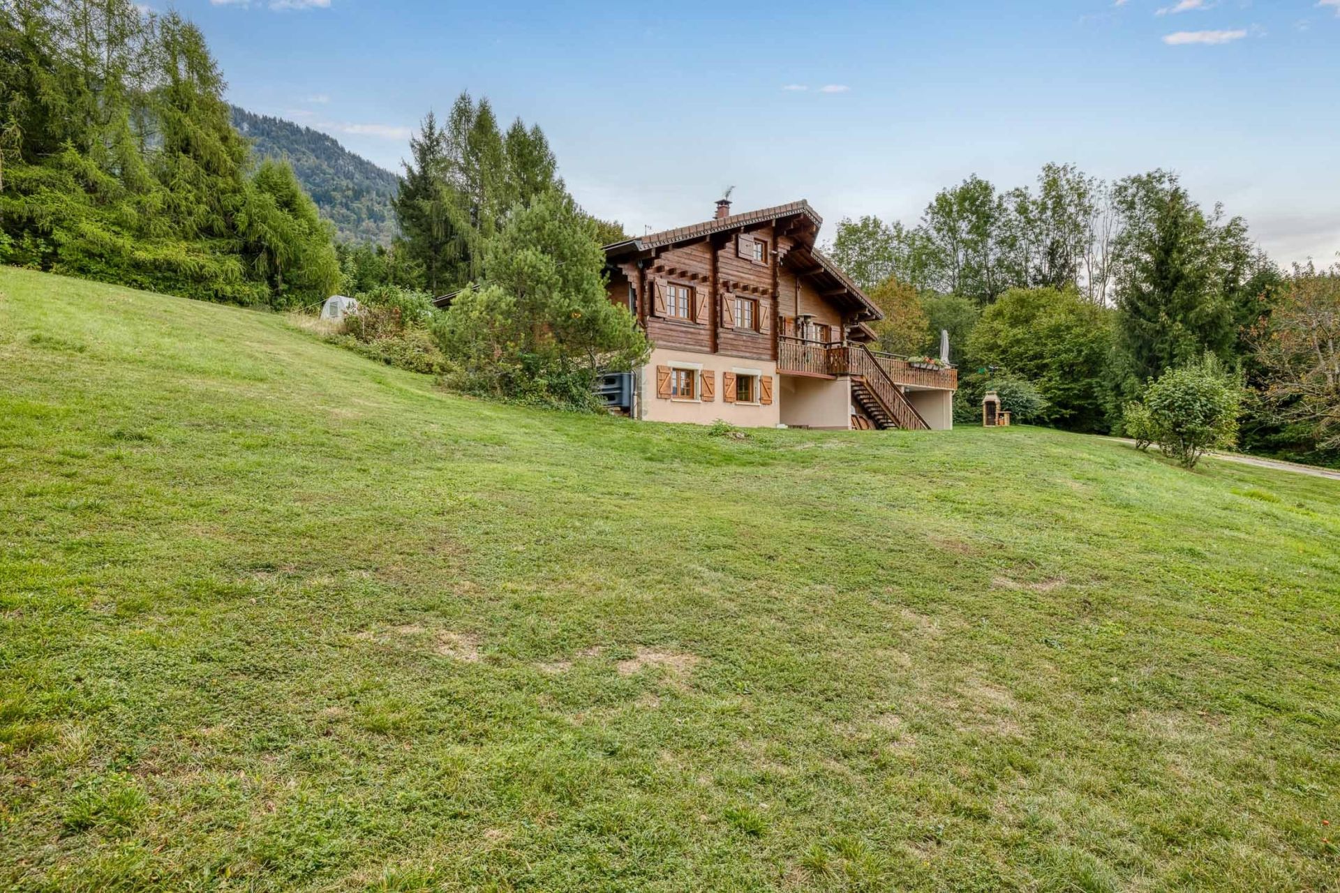 chalet 8 Pièces en vente sur TALLOIRES MONTMIN (74290)