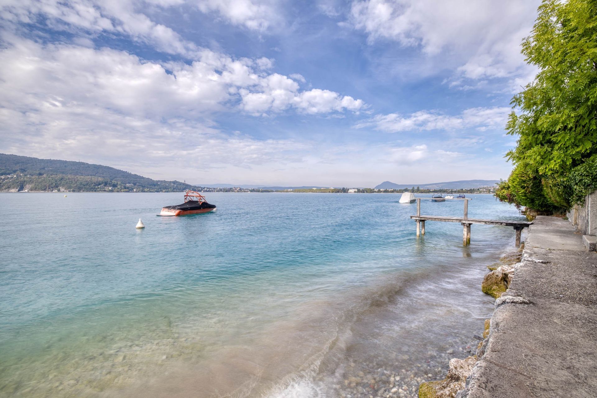 appartement 8 Pièces en vente sur VEYRIER DU LAC (74290)