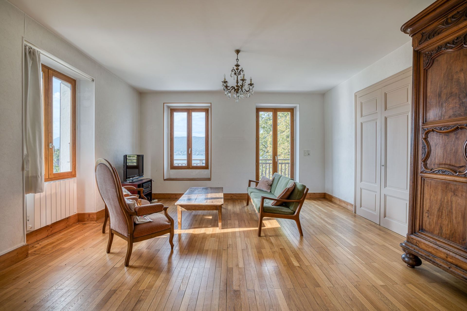 appartement 8 Pièces en vente sur VEYRIER DU LAC (74290)