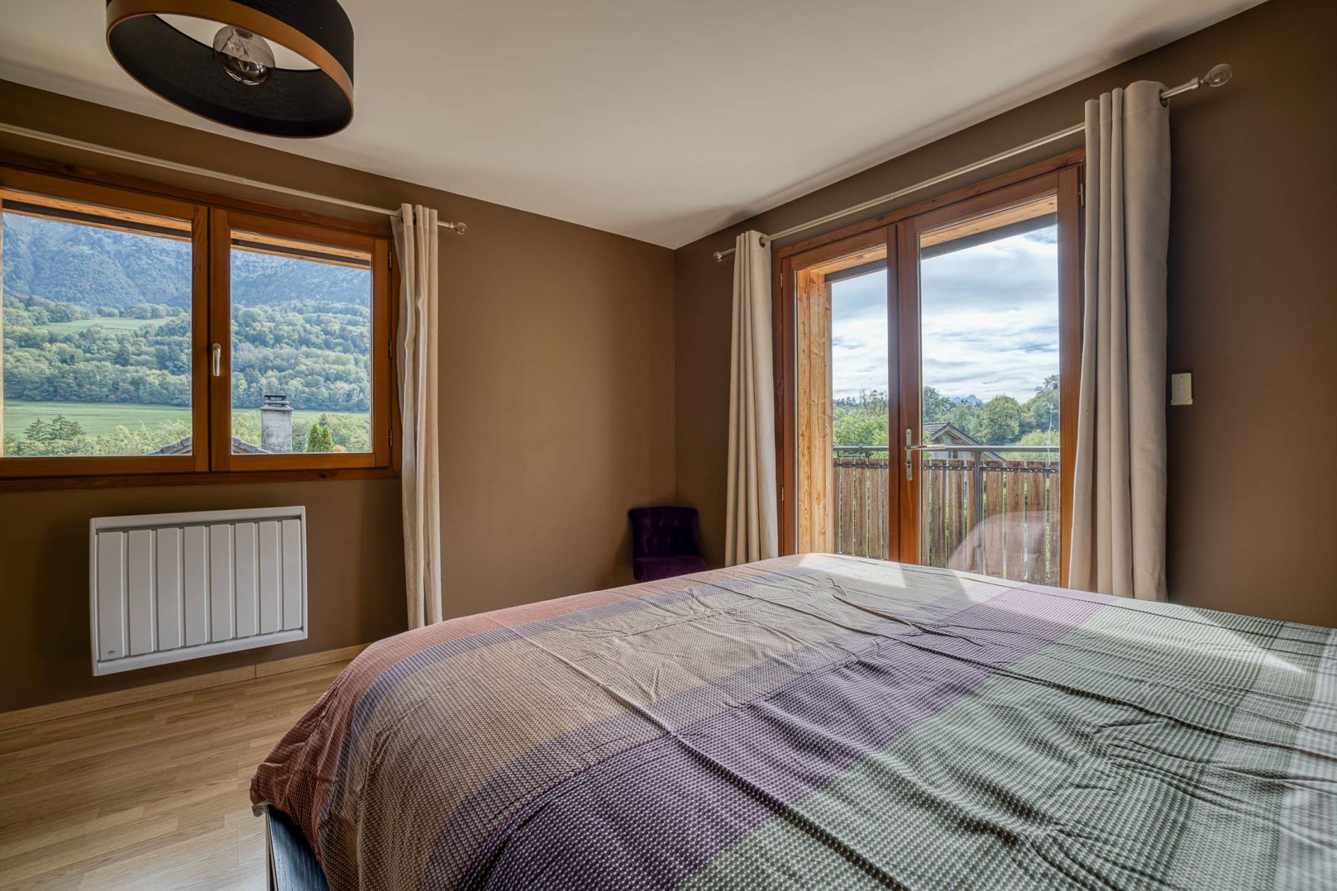 house 6 Rooms for sale on ALEX (74290)