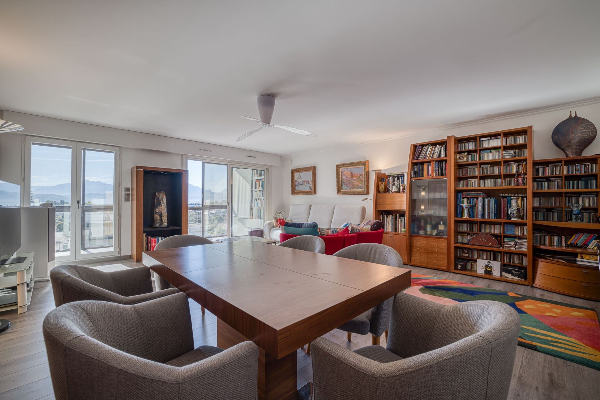 apartment 9 Rooms for sale on ANNECY (74940)