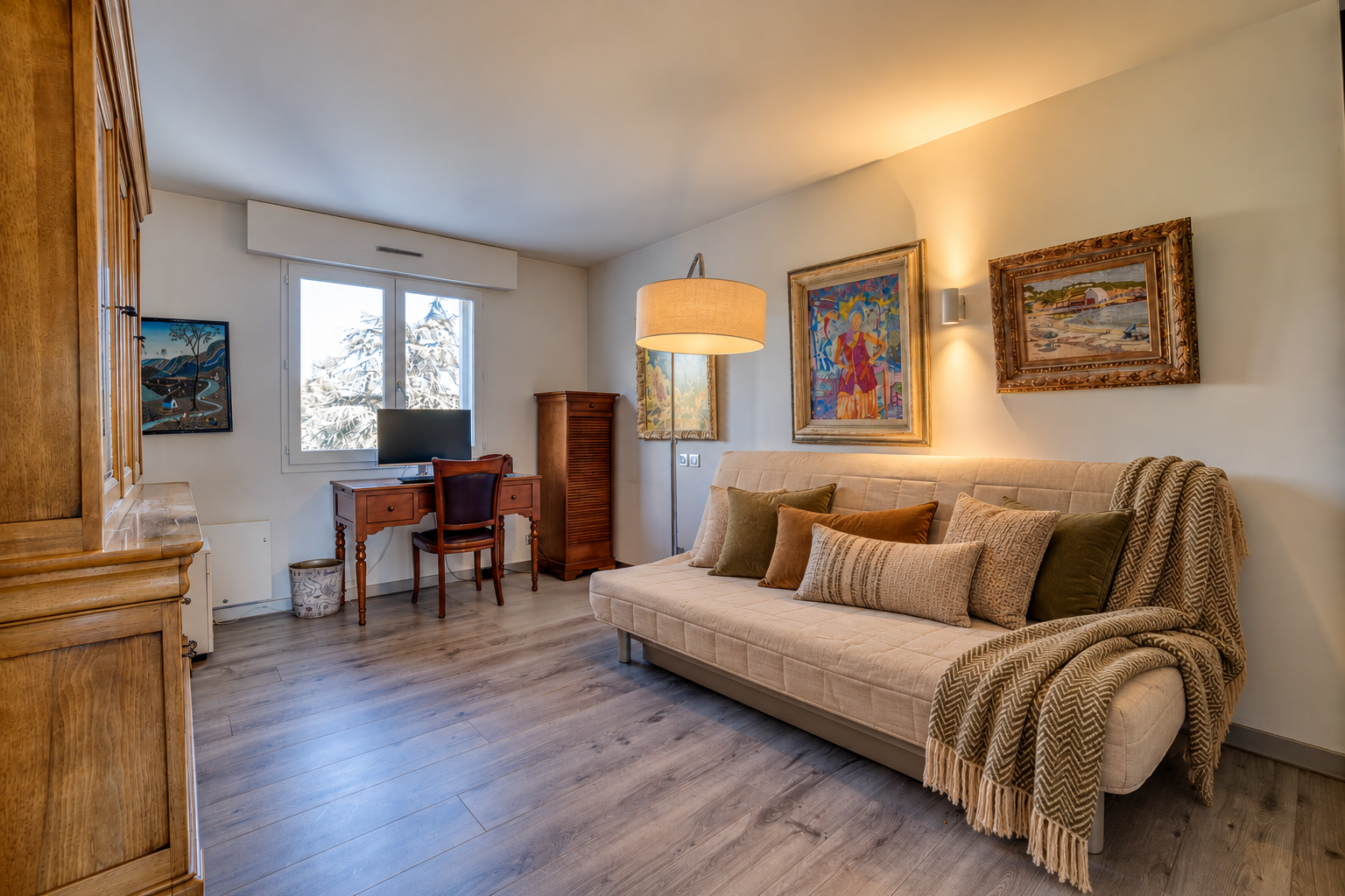 apartment 9 Rooms for sale on ANNECY (74940)