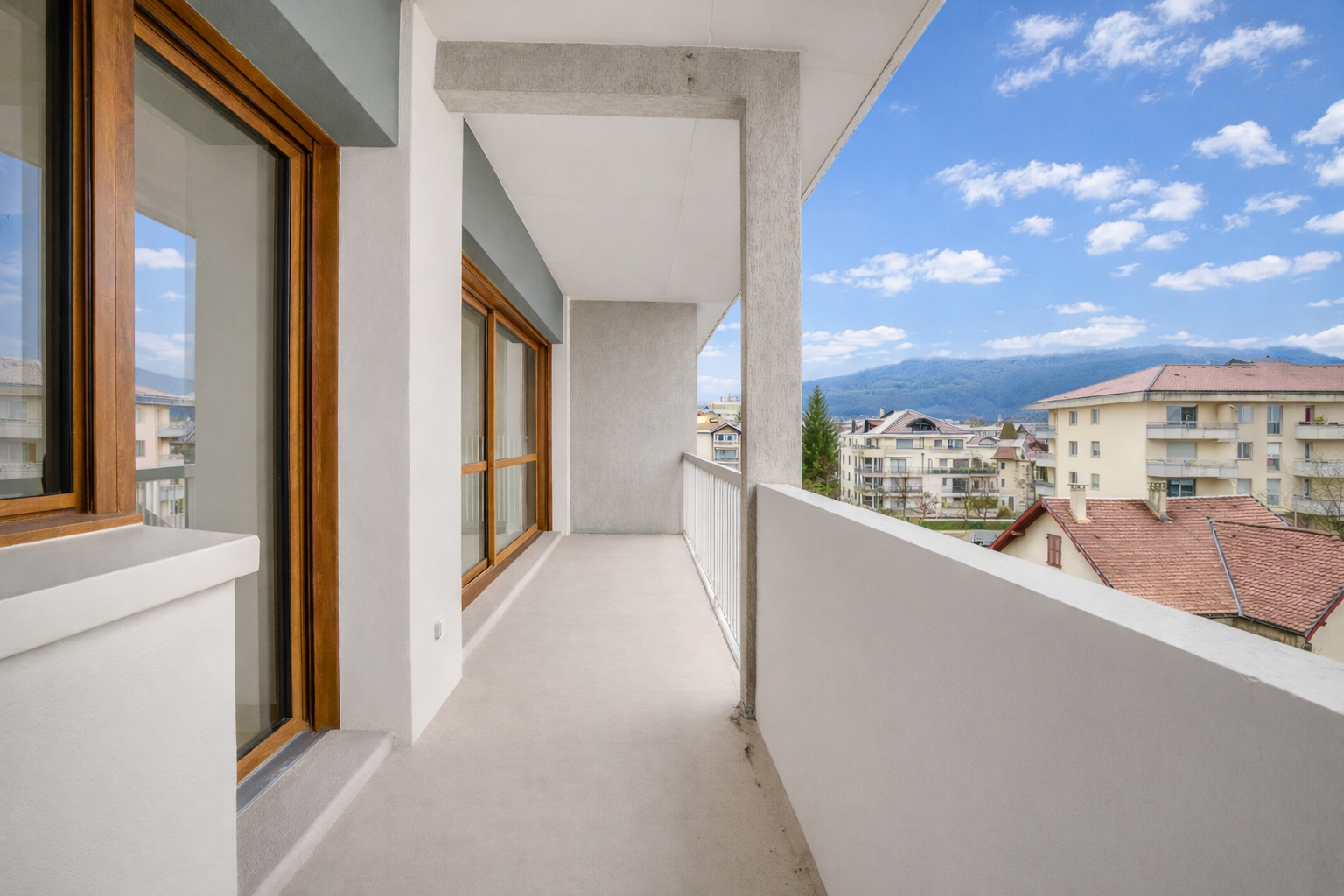 apartment 5 Rooms for sale on ANNECY (74000)