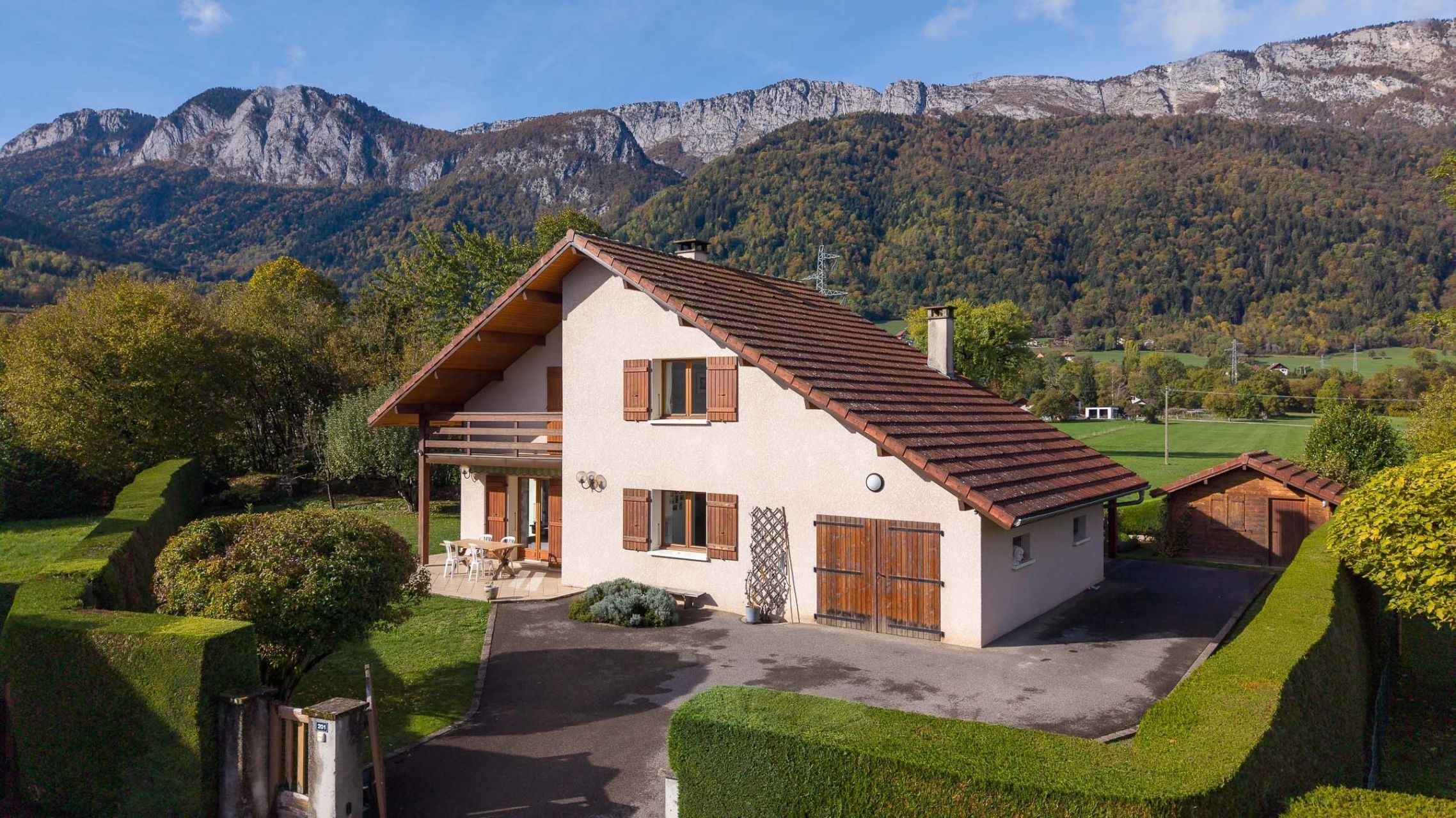 house 5 Rooms for sale on DOUSSARD (74210)