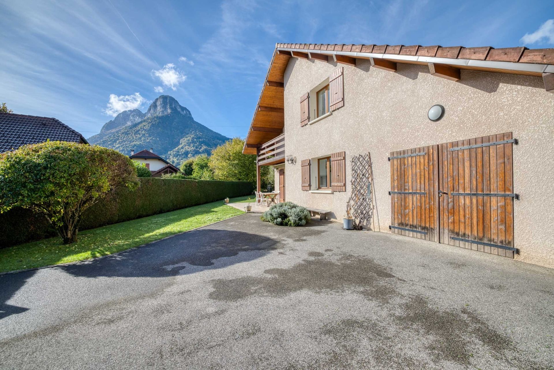house 5 Rooms for sale on DOUSSARD (74210)