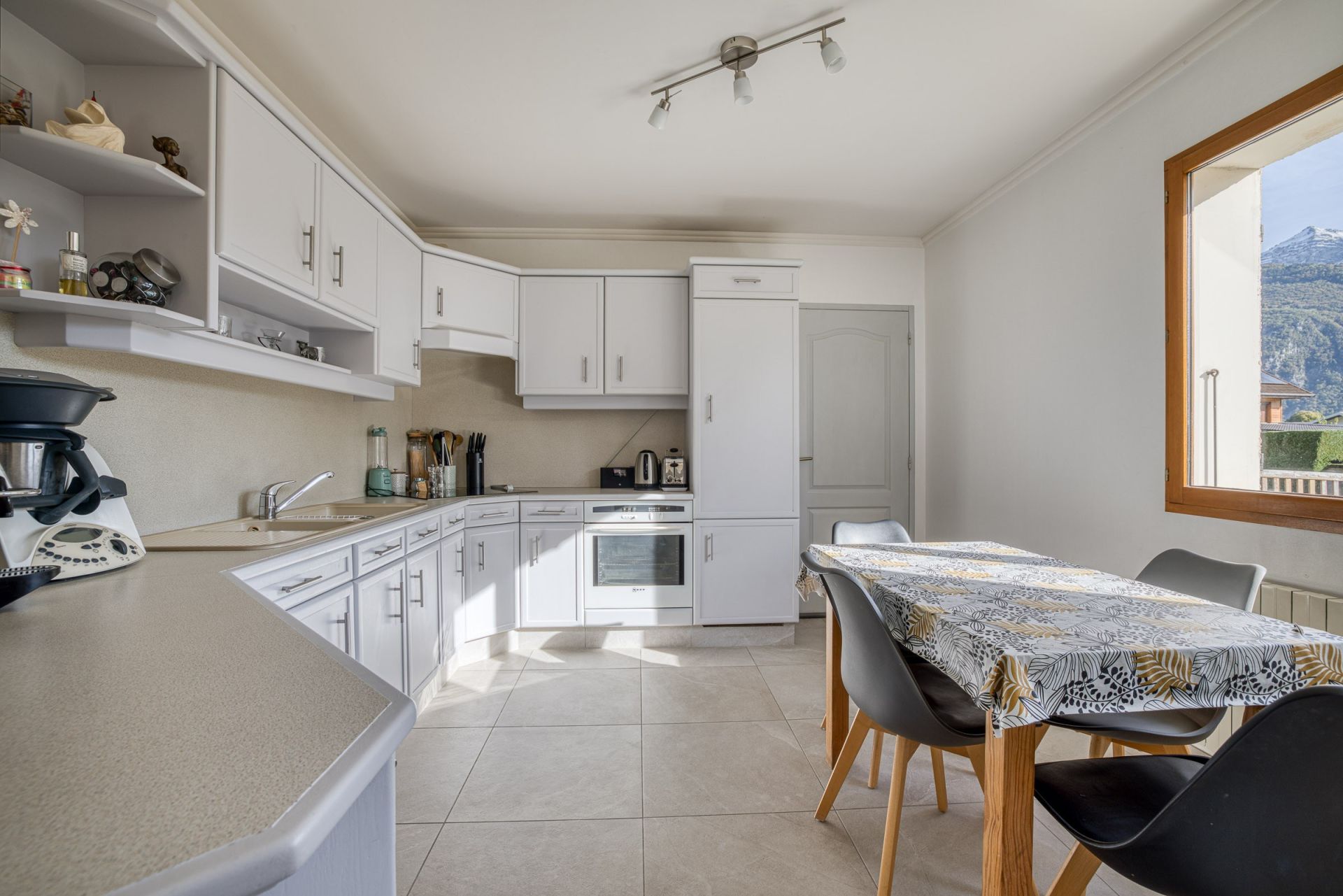 house 5 Rooms for sale on DOUSSARD (74210)